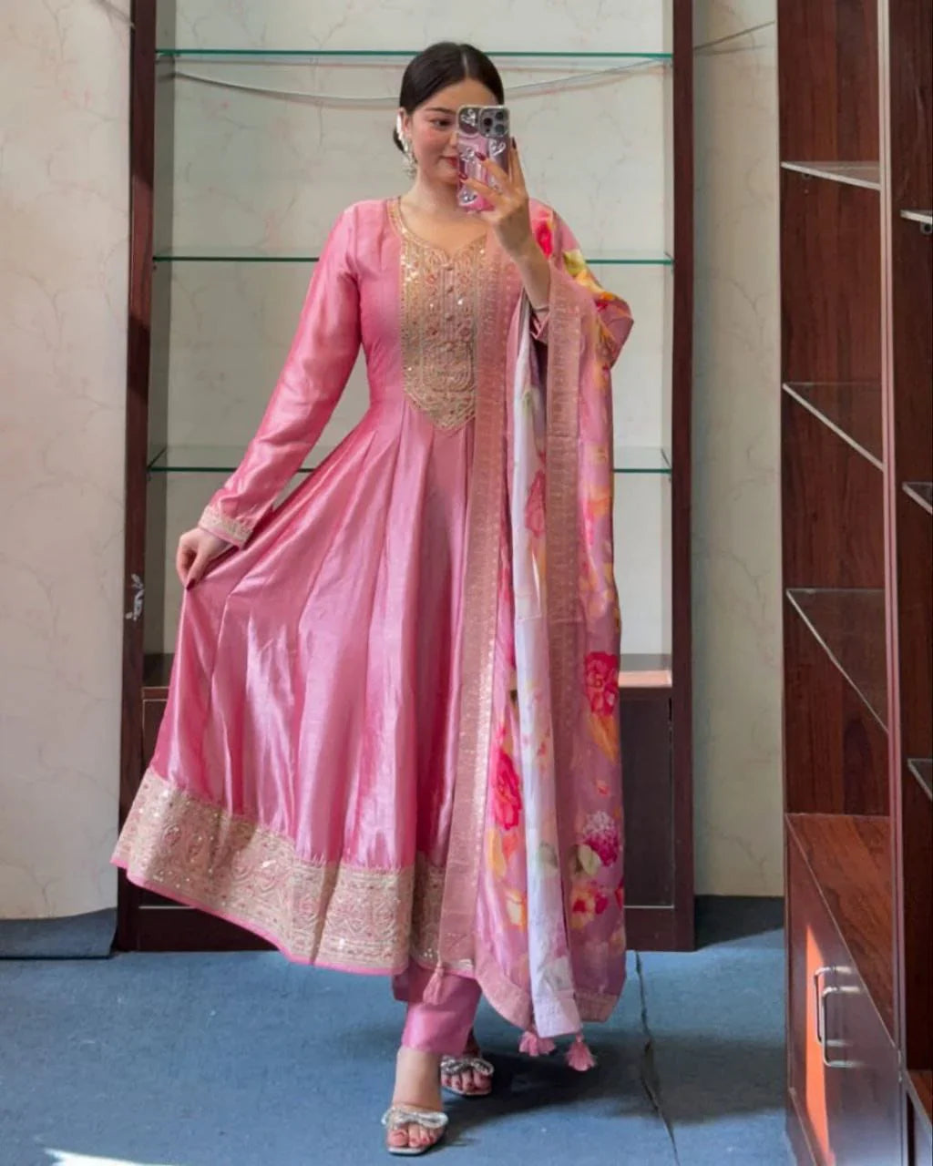 KURTI