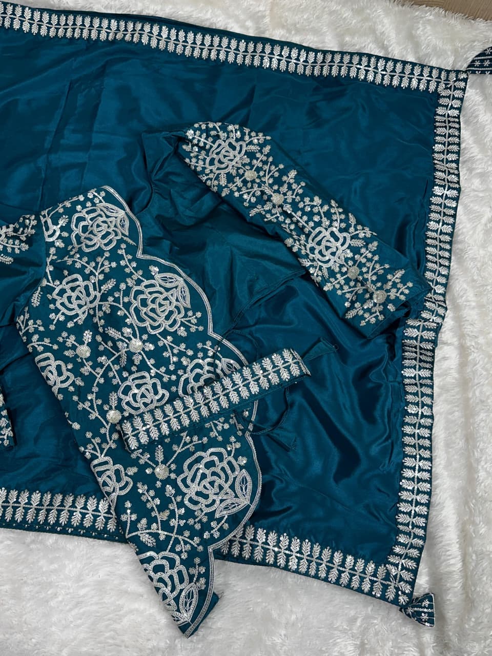 EMBROIDERED SAREE KOTI BLOUSE