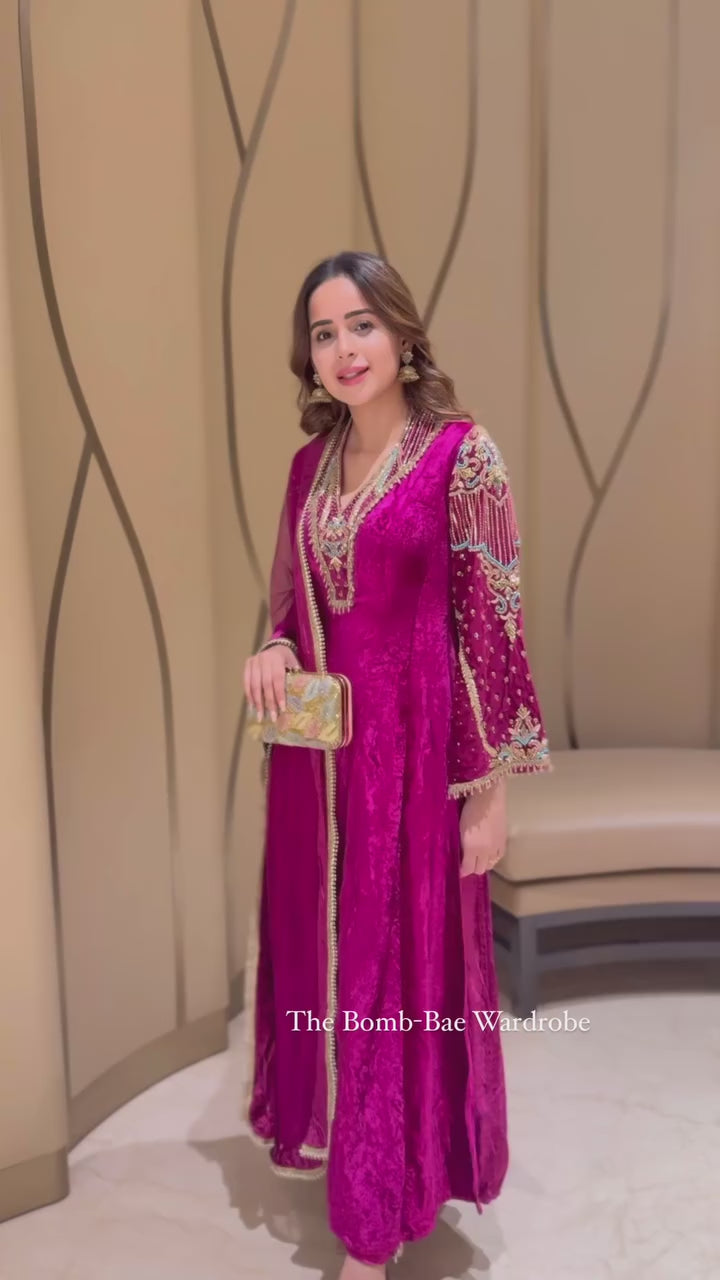 NEWLY PINK VELVET SUIT