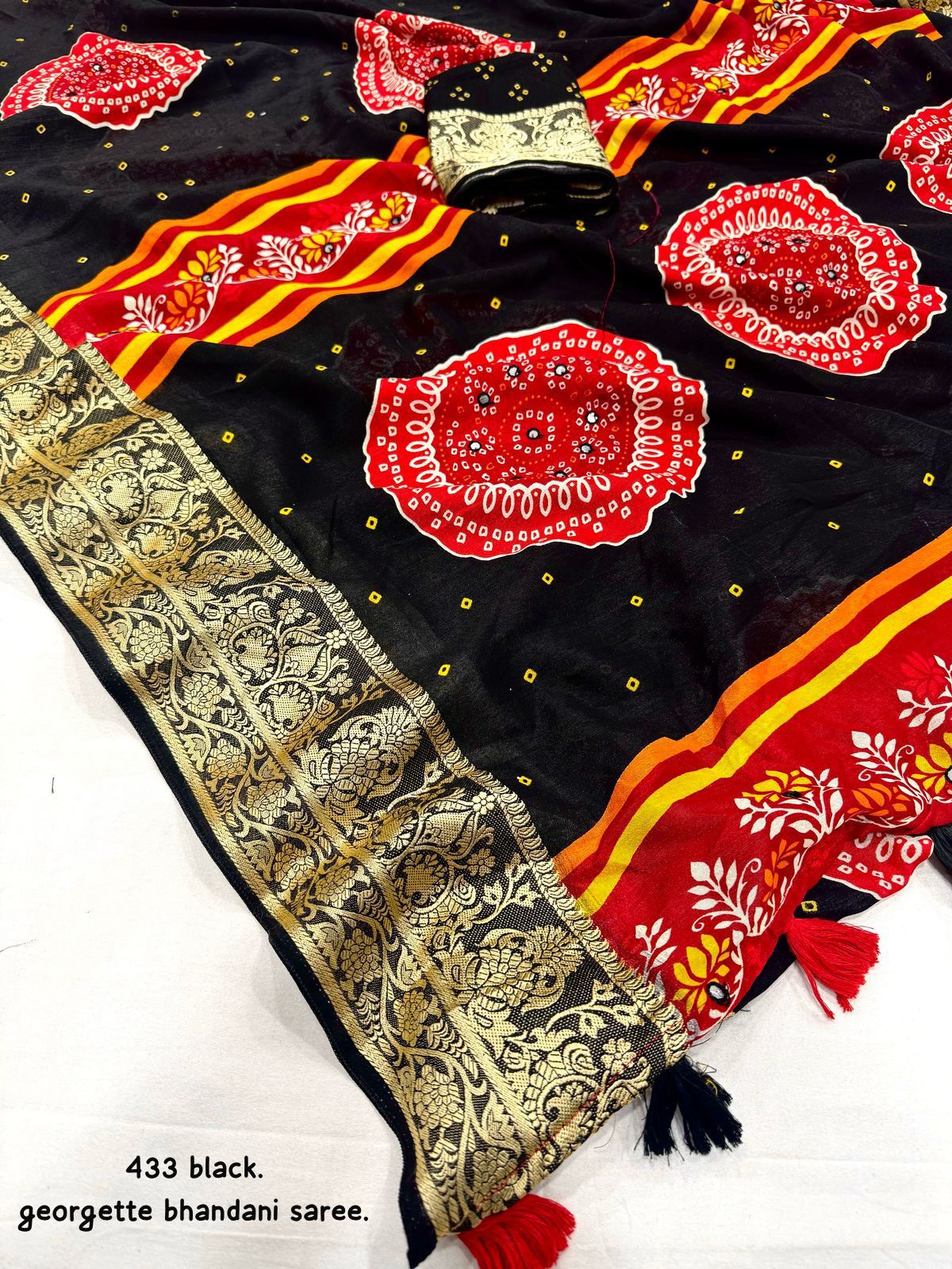 Soft Cotton Crape Saree With Bhandani Prints