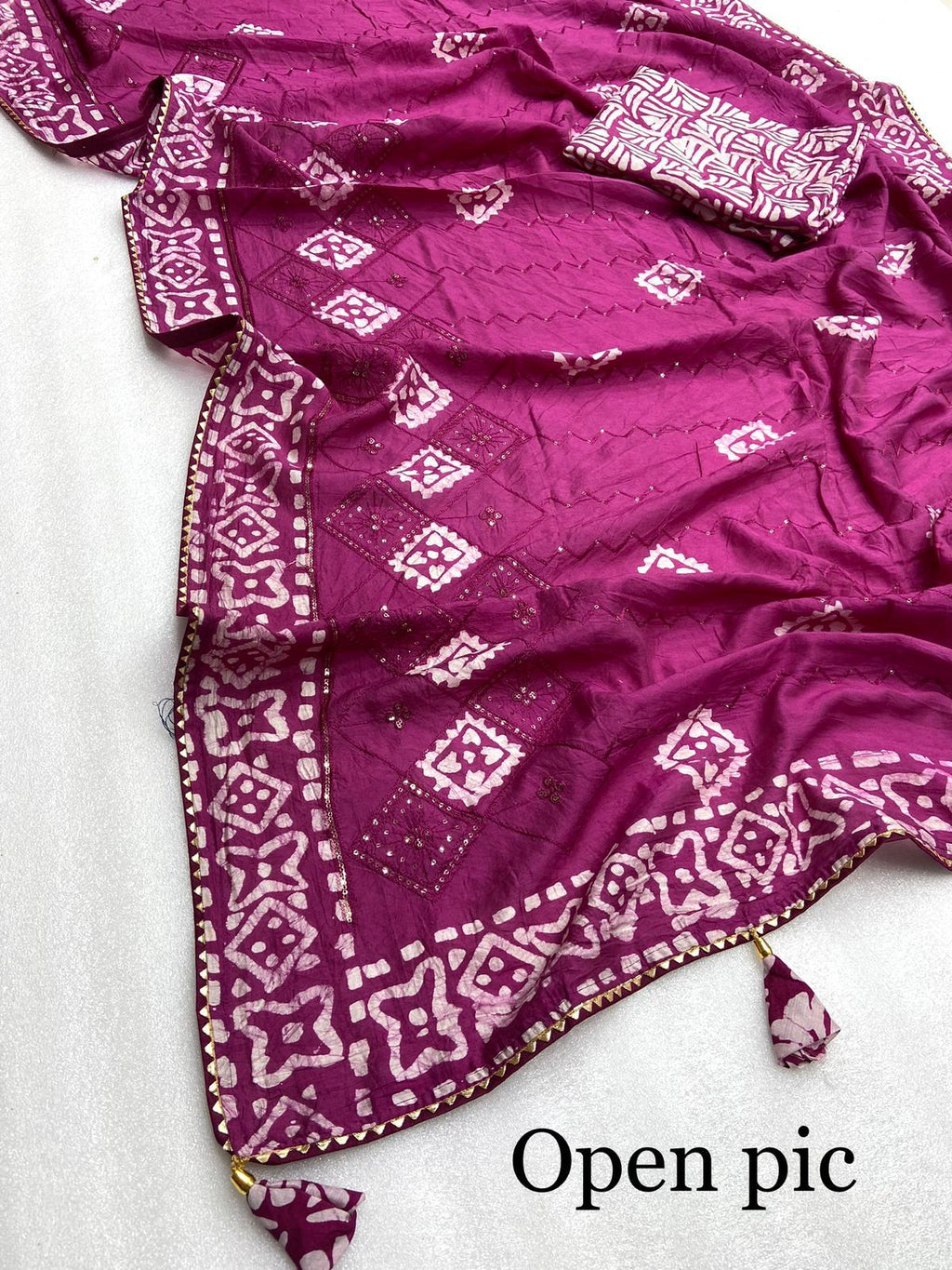 batik print seqance star saree