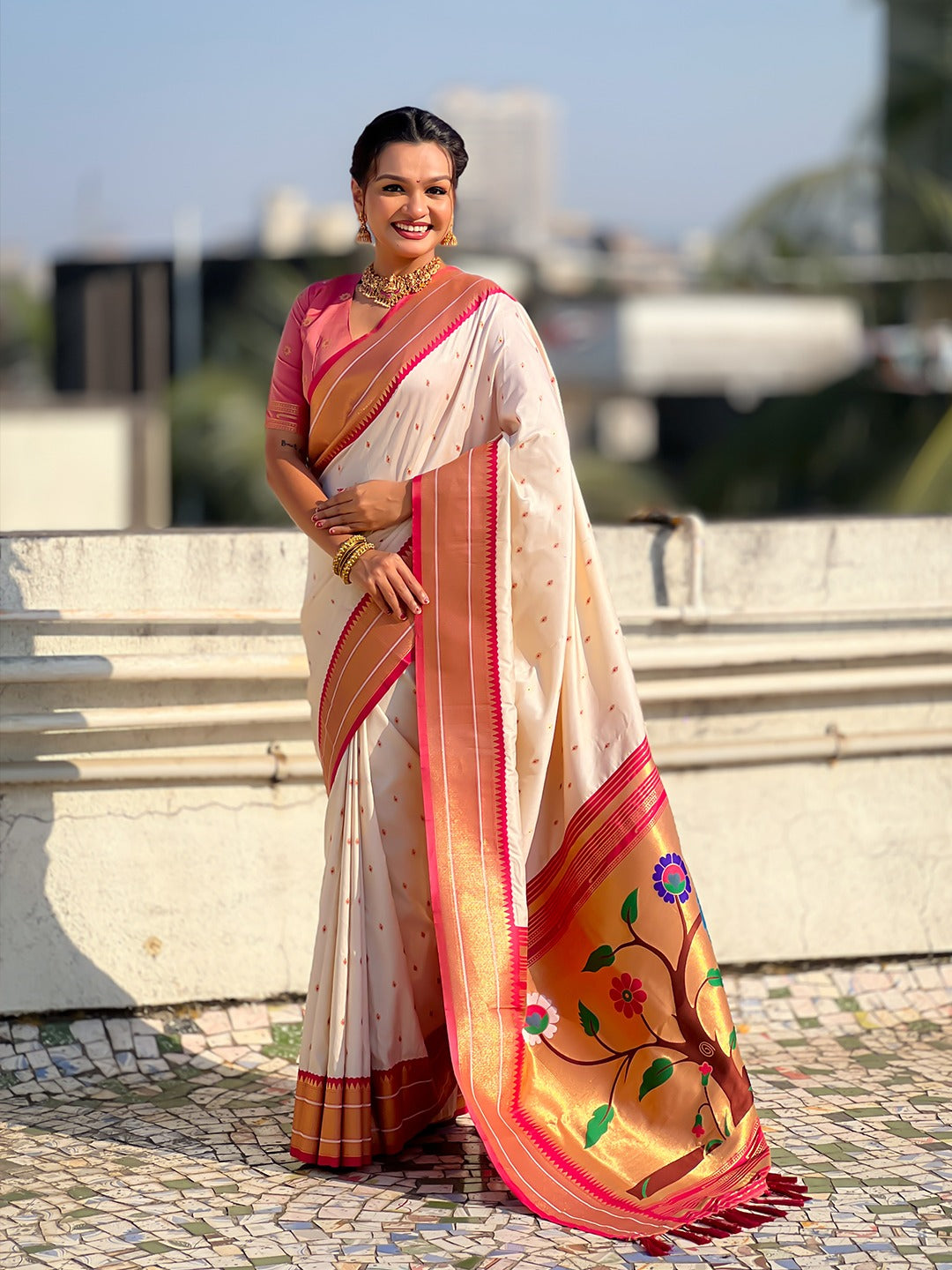 Paithani Saree With Gold Zari Small Motifs
