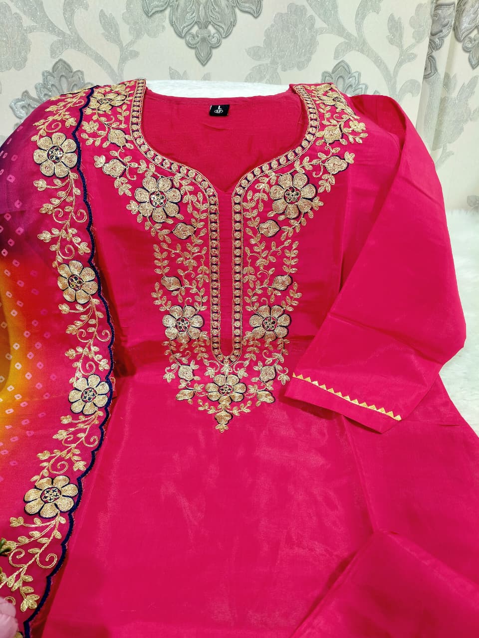 LAHERIYA KURTI WITH DUPATTA