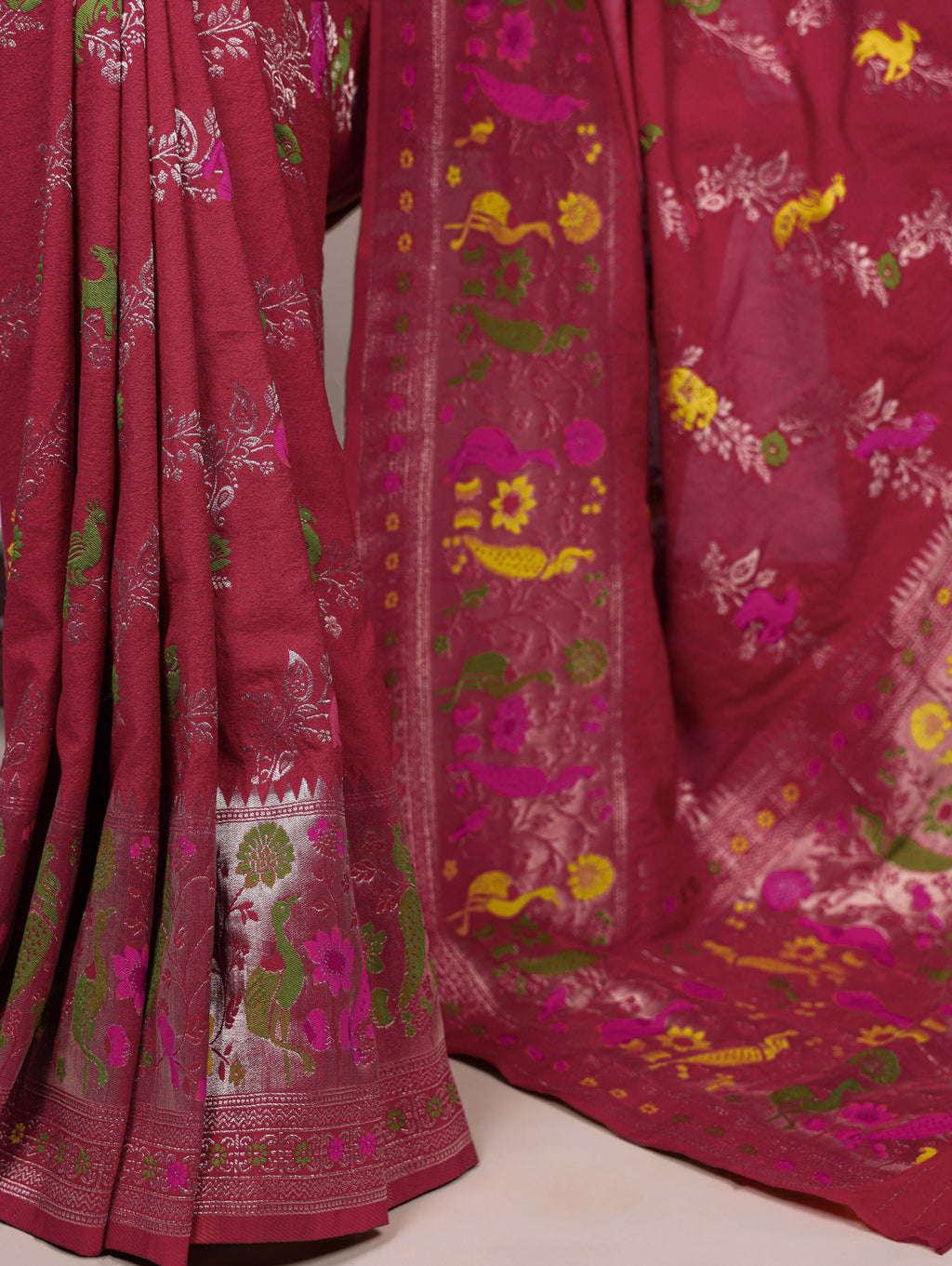 Naylon Easy drape, rich colors, and detailed weaving Saree
