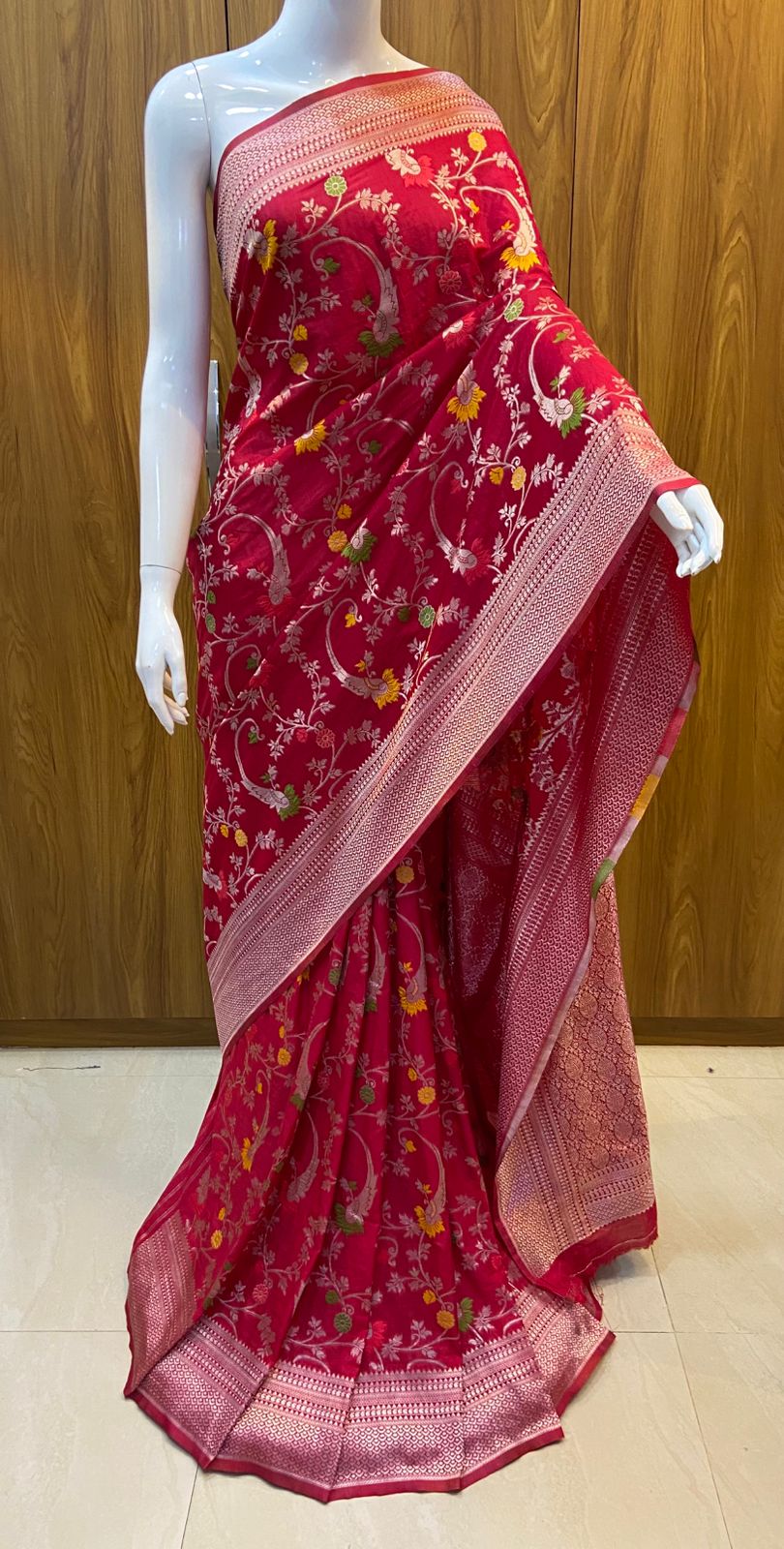 Dolla meena saree