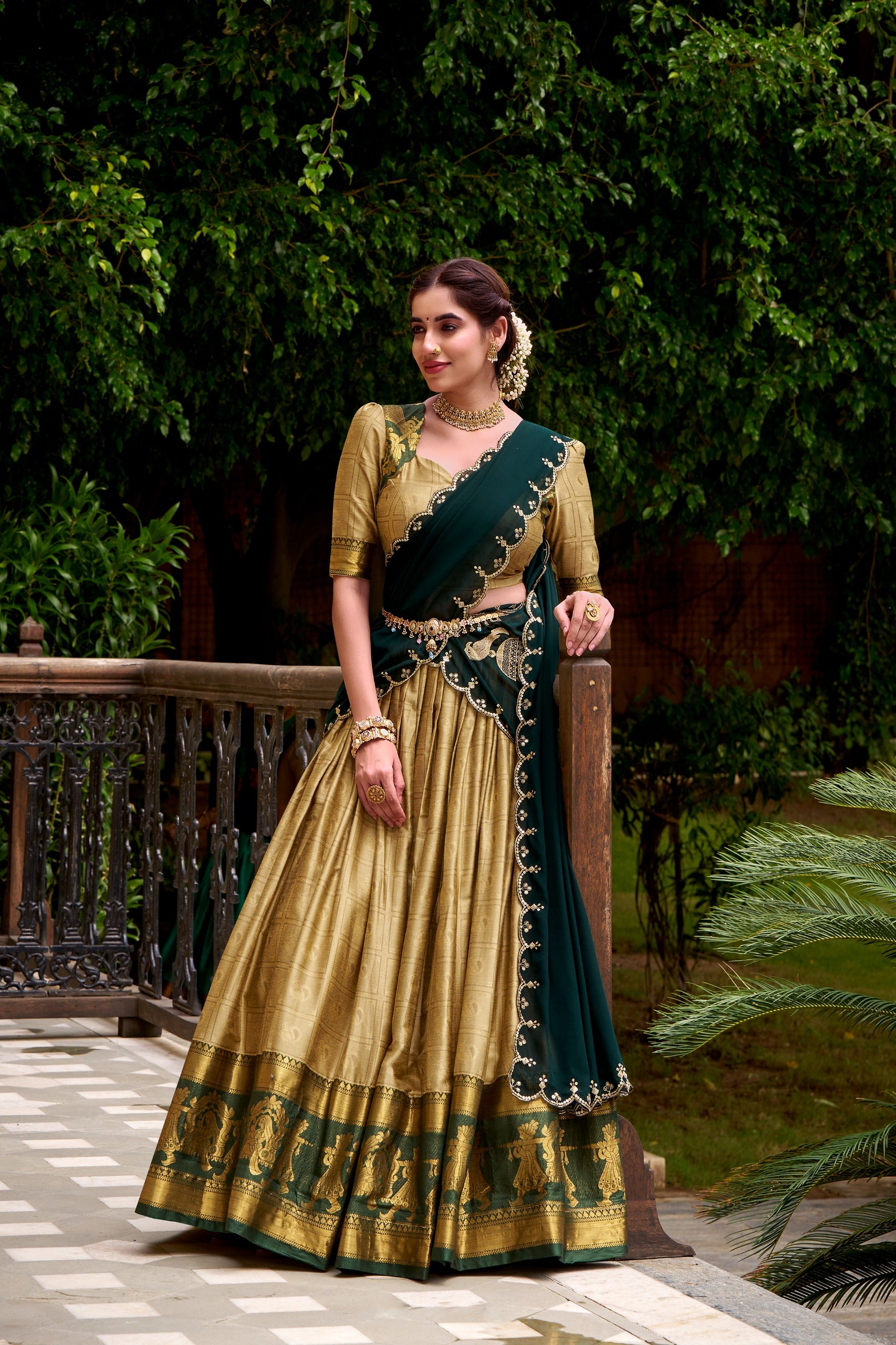 POLY COTTON ZARI WEAVING LAHENGA