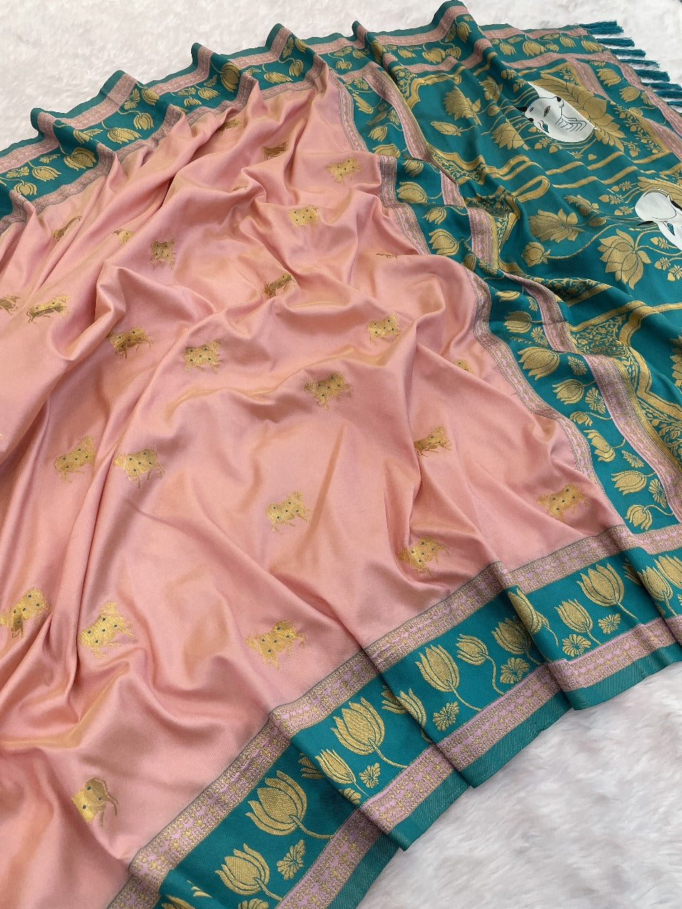 Soft Silk Paithani Saree With Cow nanadi motifs