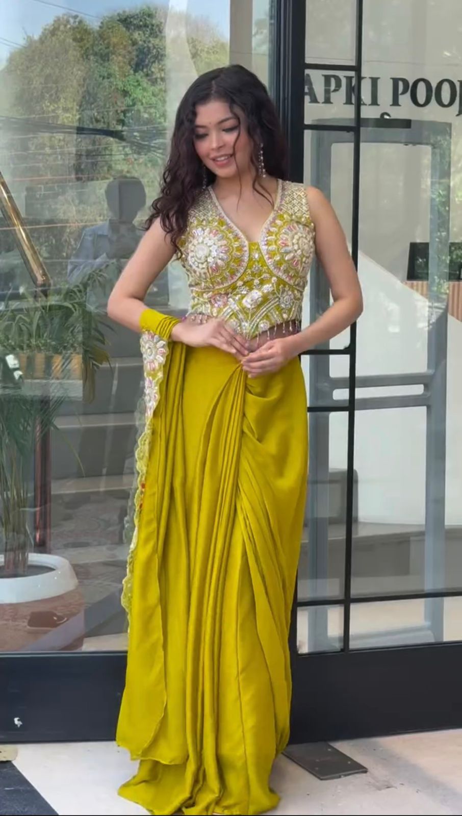 SUPERHIT TRENDING READY TO WEAR SAREE
