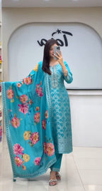 NEW SPECIAL JANVI SUIT SET