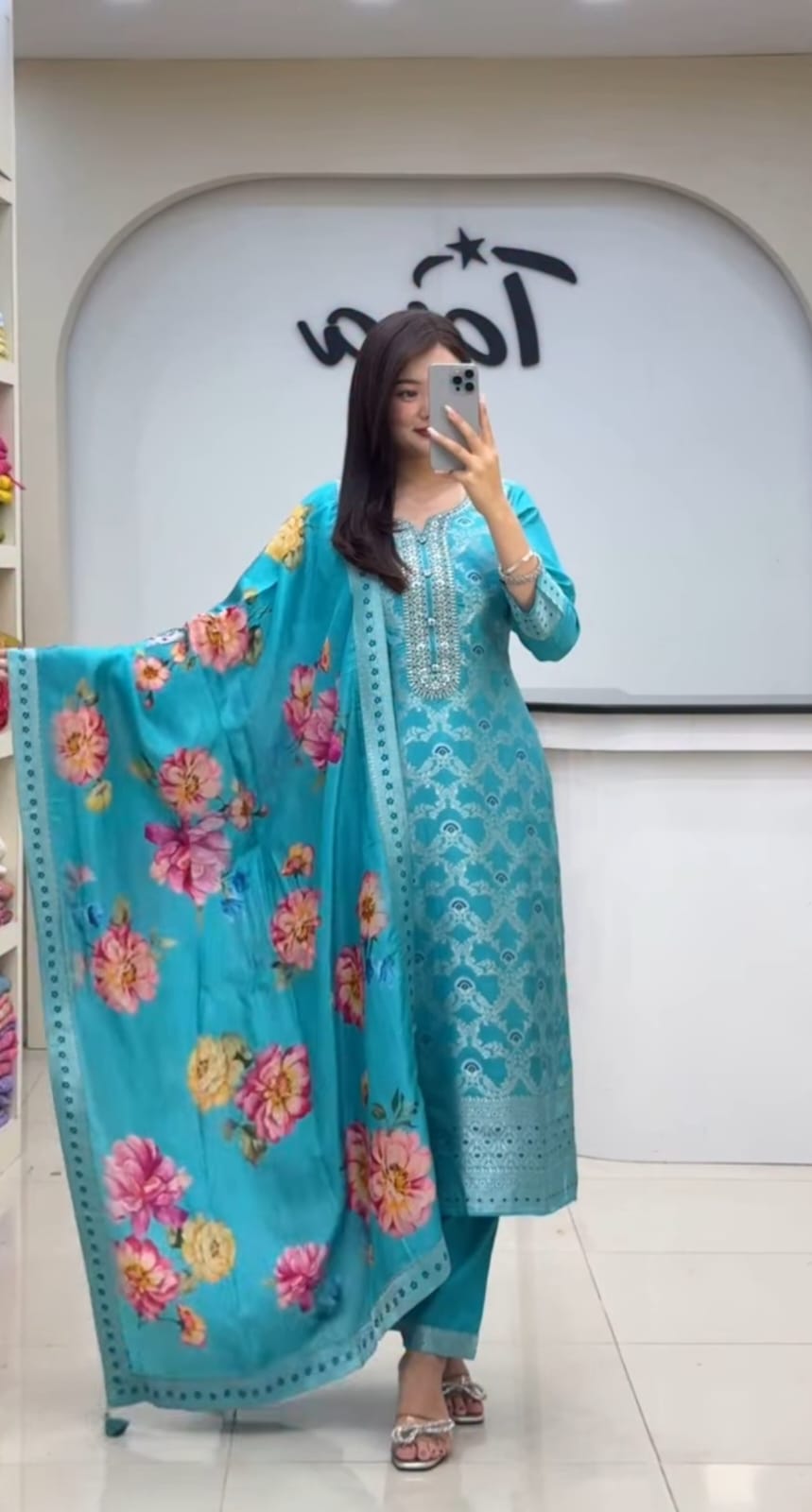 NEW SPECIAL JANVI SUIT SET