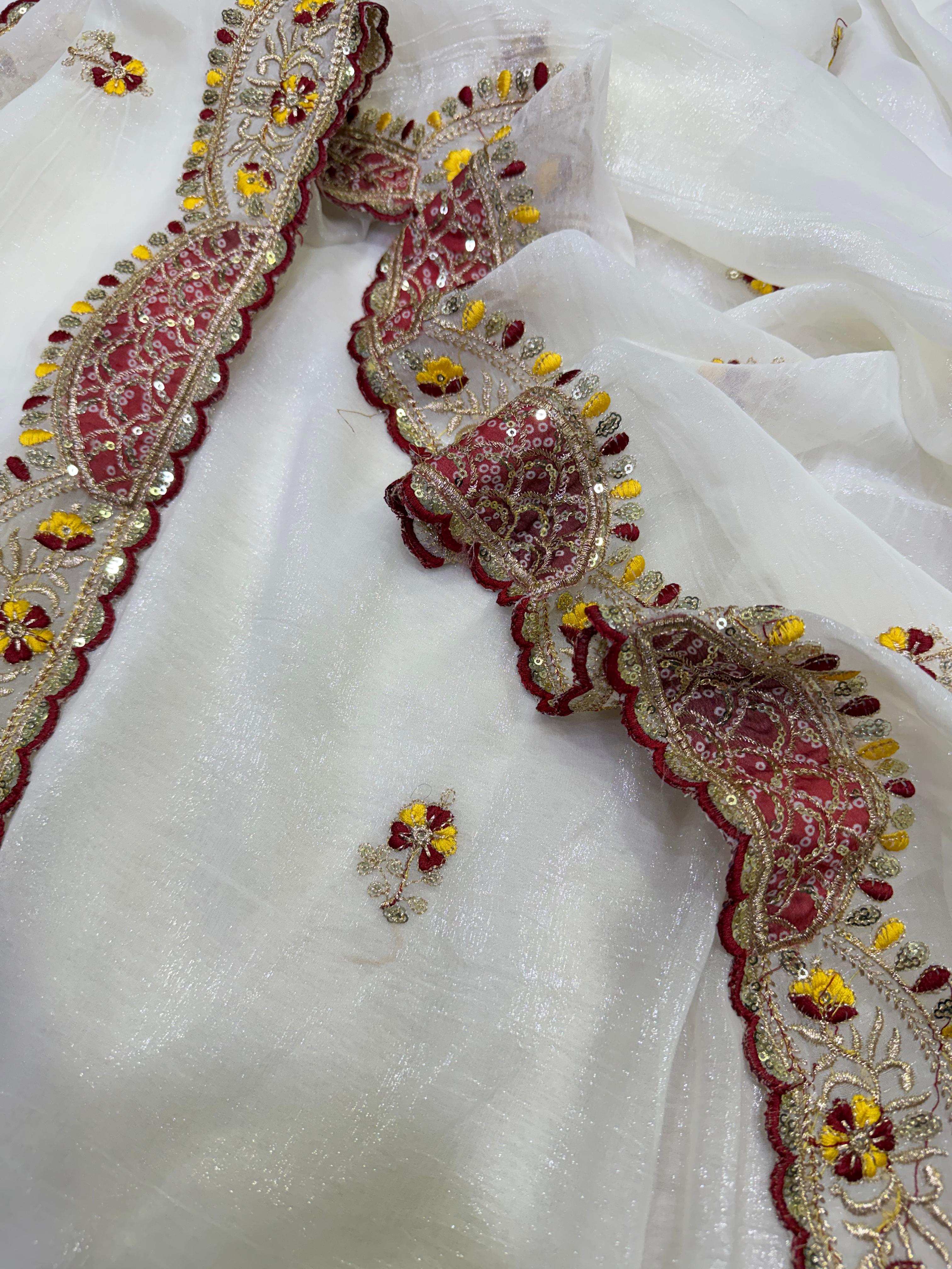 Soft Crunchy Beautiful Aplic work Saree