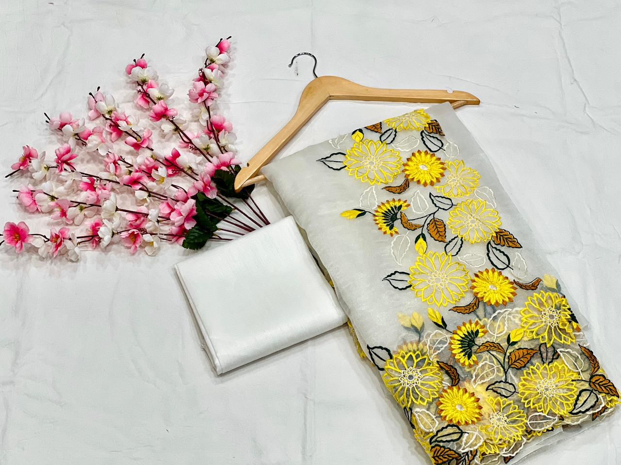 Khadi Organza Design Embroidery Saree
