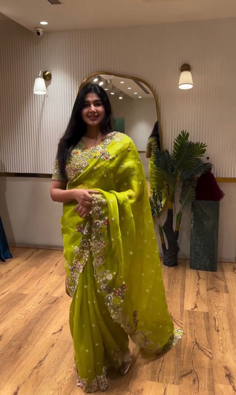 PARTY WEAR ZIMMY CHU SAREE❤️