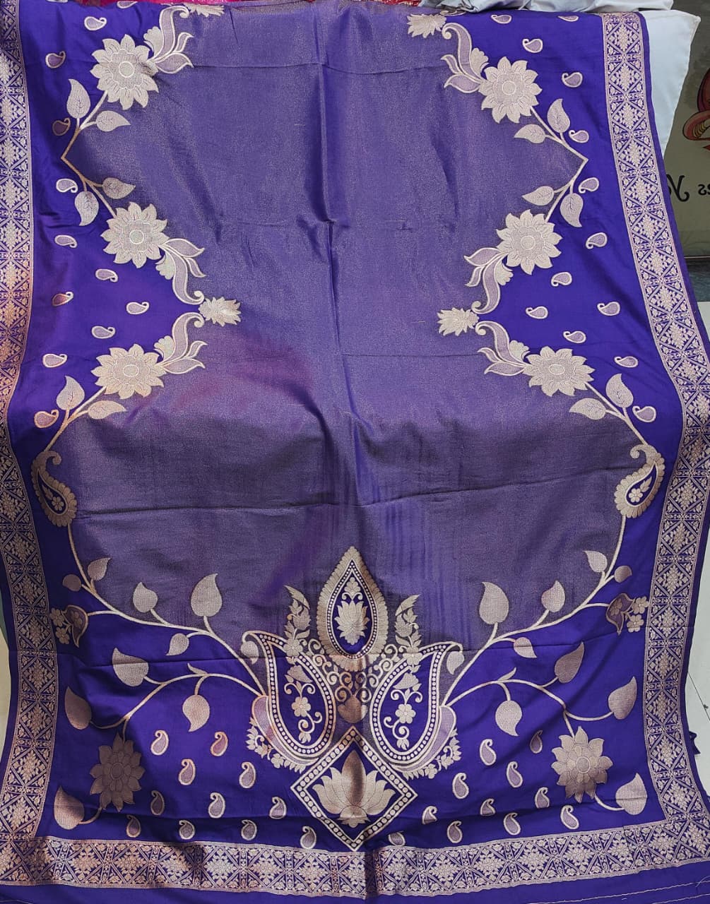Pure Hand Dyeing Chainy Tissue Shimmer Saree