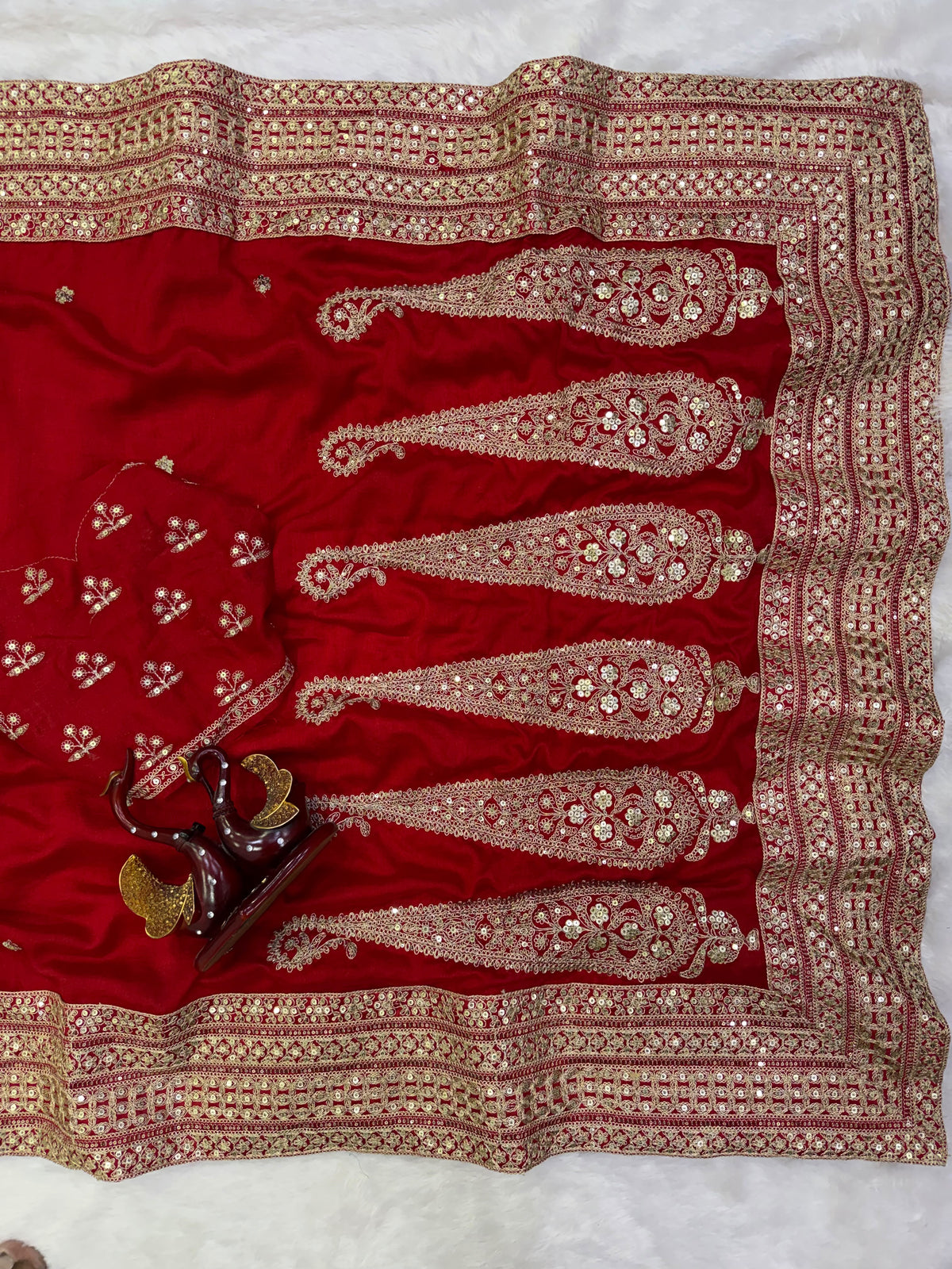 Blooming Vichitra Silk Saree
