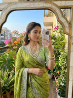 Very Soft nd Elegant Rich Look fendy chiffon silk fabric Saree