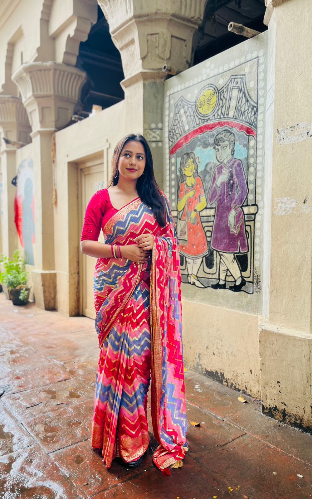 Pure georgette saree with zari woven zig zag