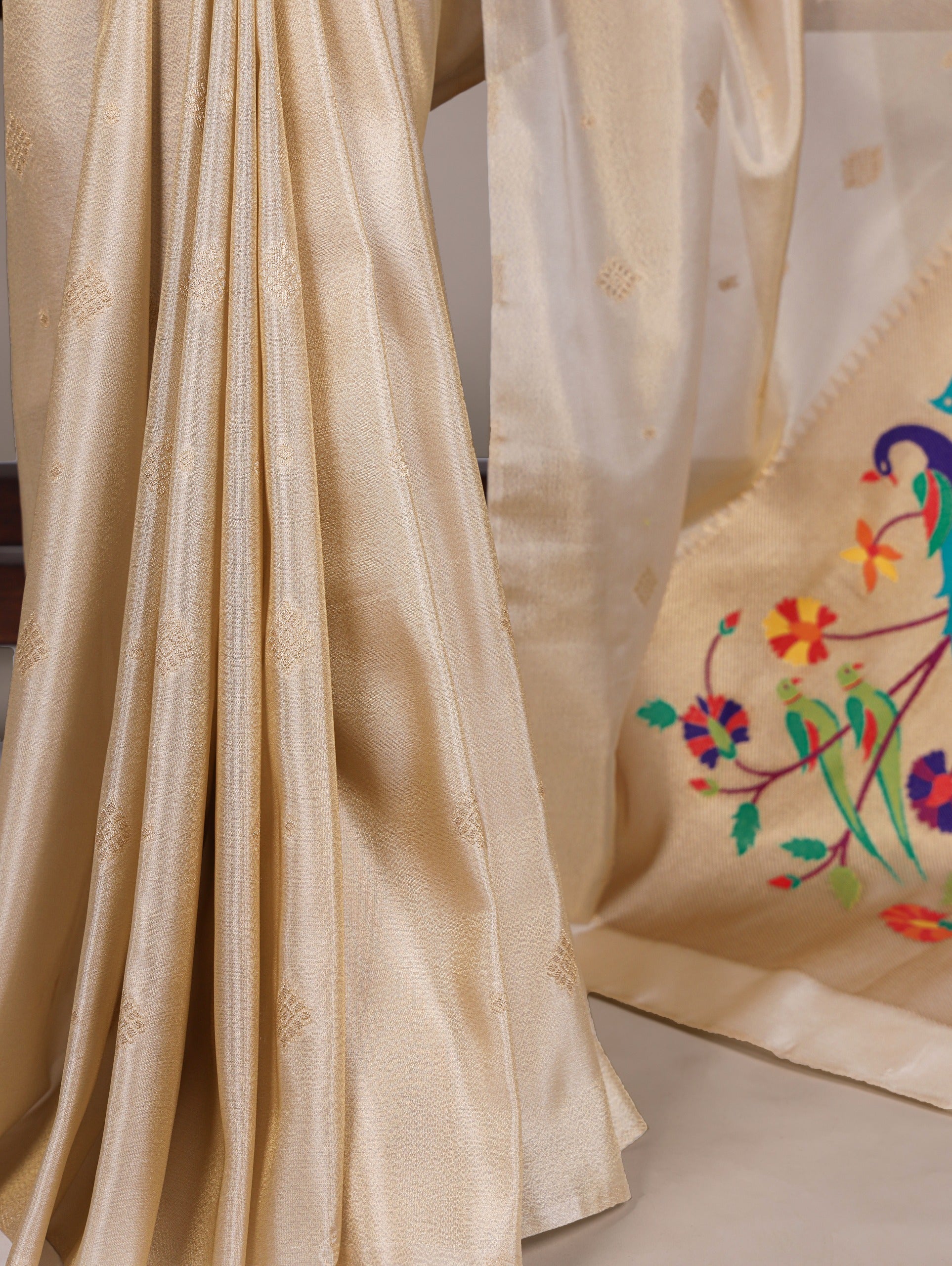 Pujas Special Tissue Paithani Saree