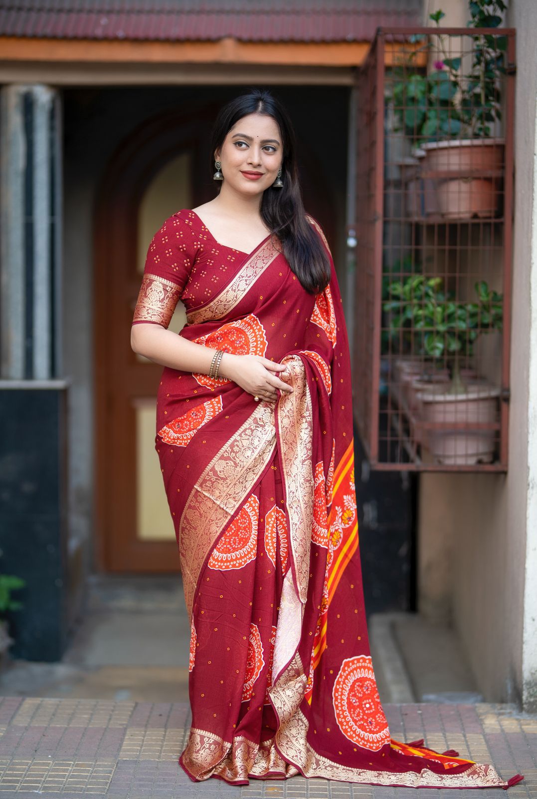 Soft Cotton Crape Saree With Bhandani Prints