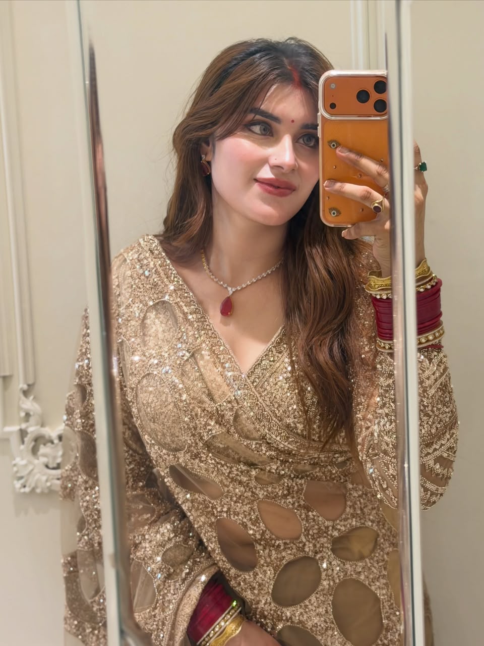 Weeding Perfect Gold Net Saree