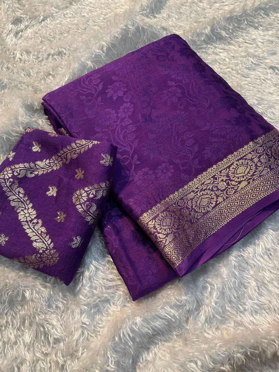 VISCOSE WEAVING PATTERN SAREE
