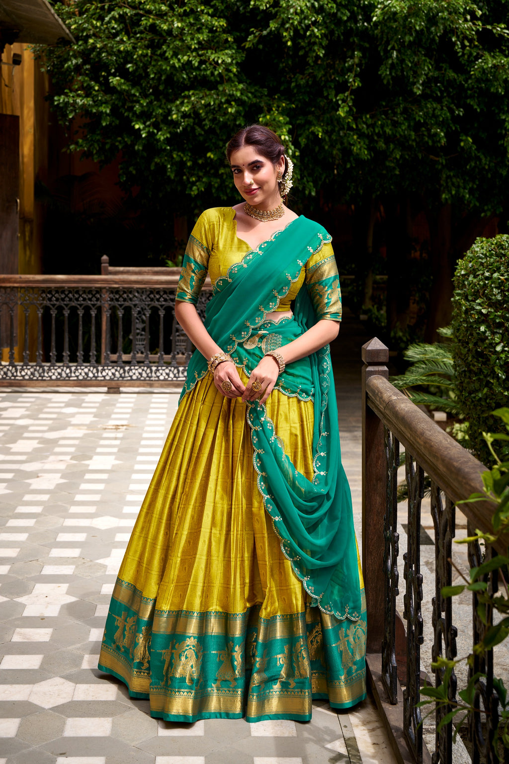 POLY COTTON ZARI WEAVING LAHENGA