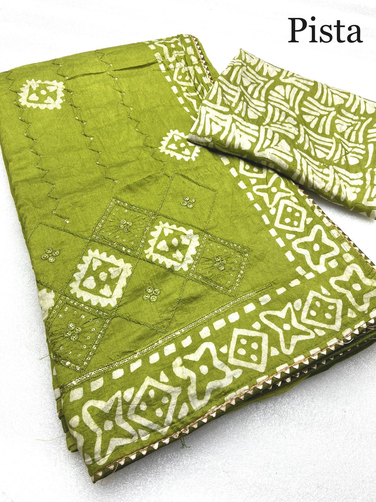 batik print seqance star saree