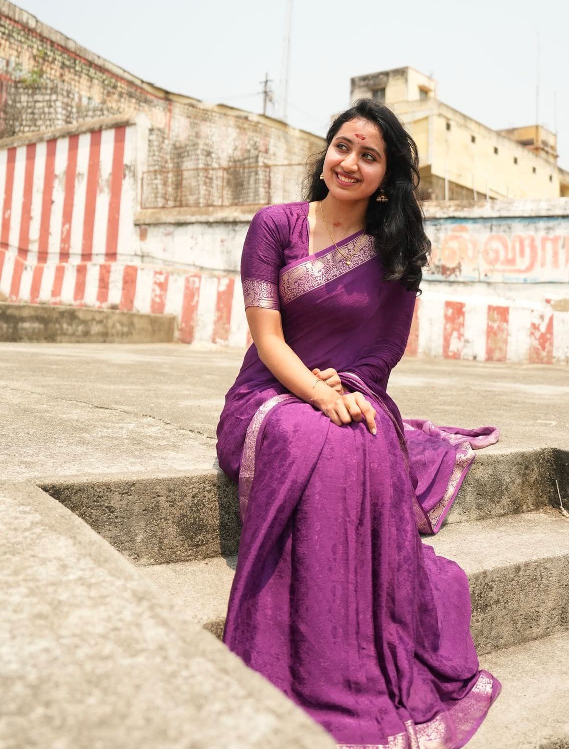 Viscose Chinon Weaving Pattern Saree