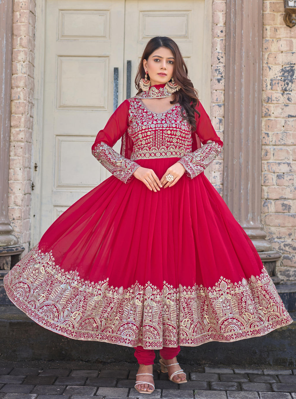 NEW PARTY LOOK GOWN