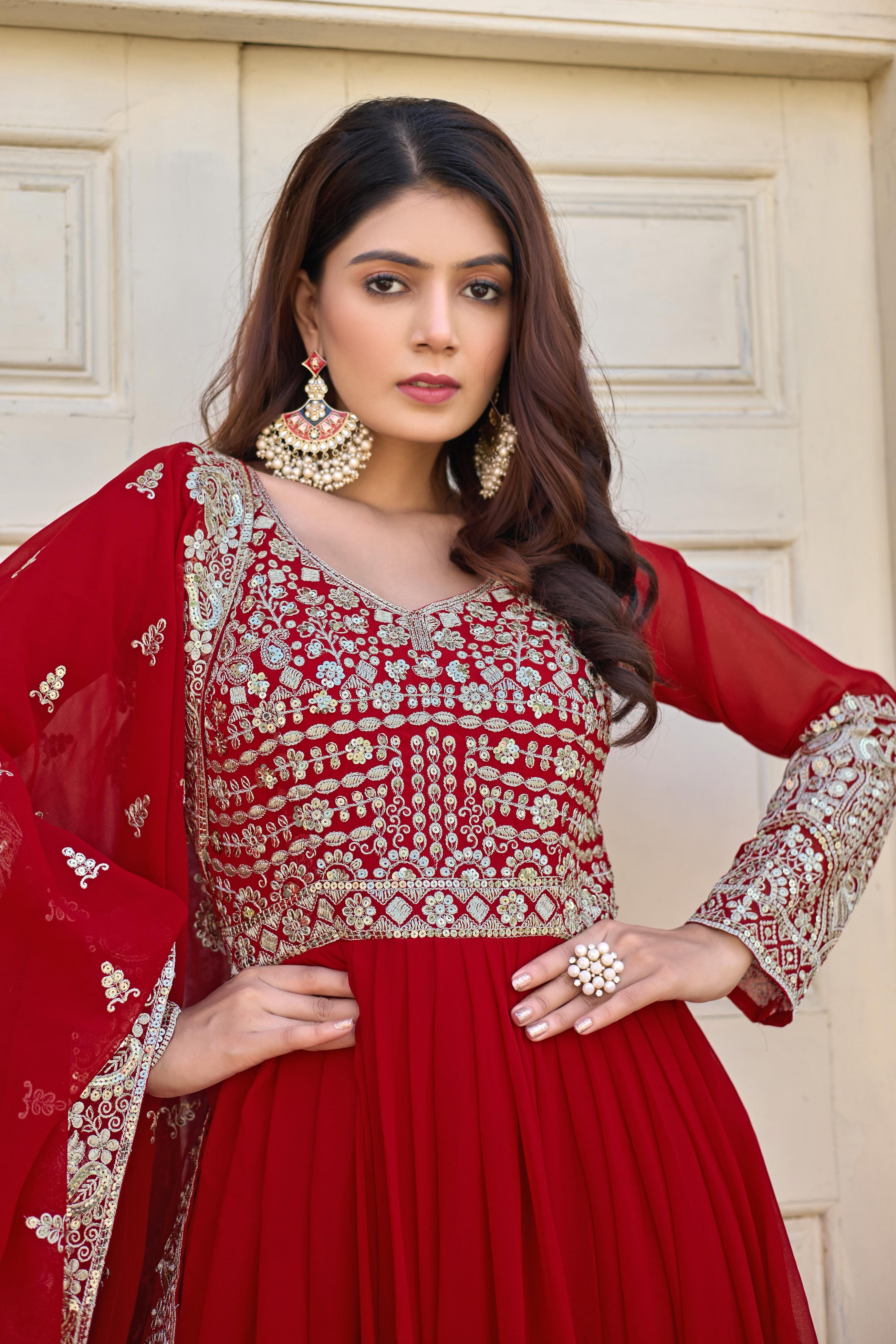 NEW PARTY LOOK GOWN