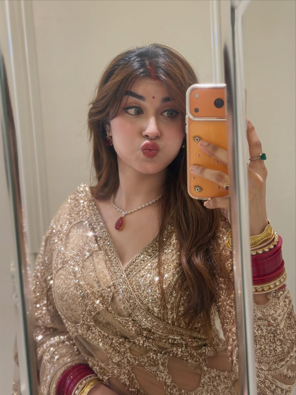 Weeding Perfect Gold Net Saree