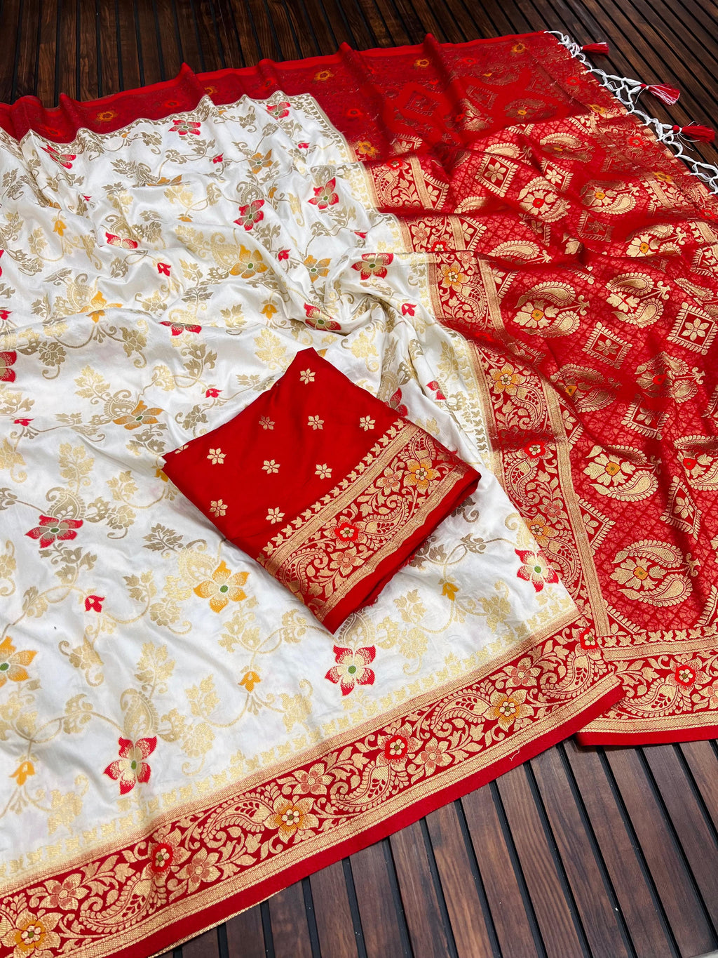DOLLA SILK WHITE SAREE