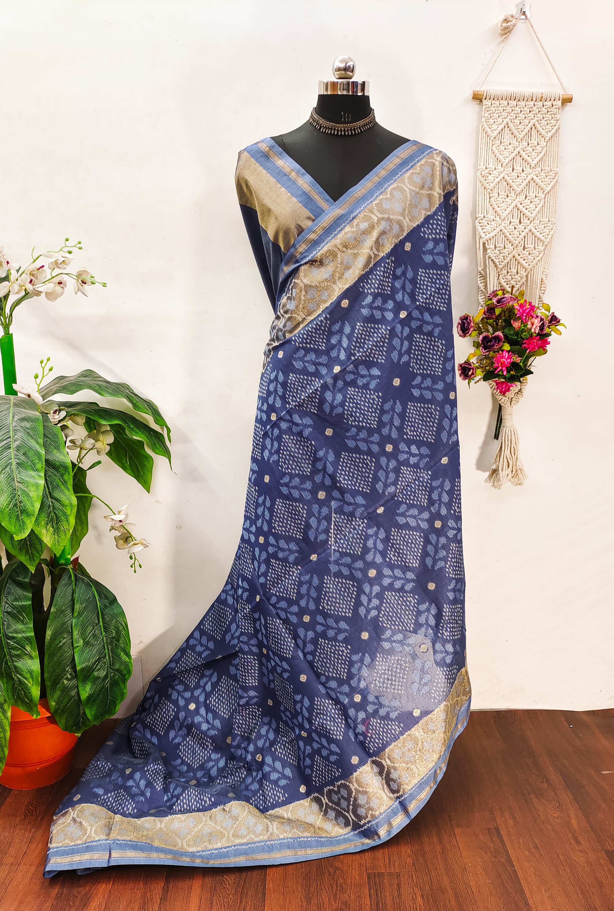 POCHAMPALI IKKAT SAREE