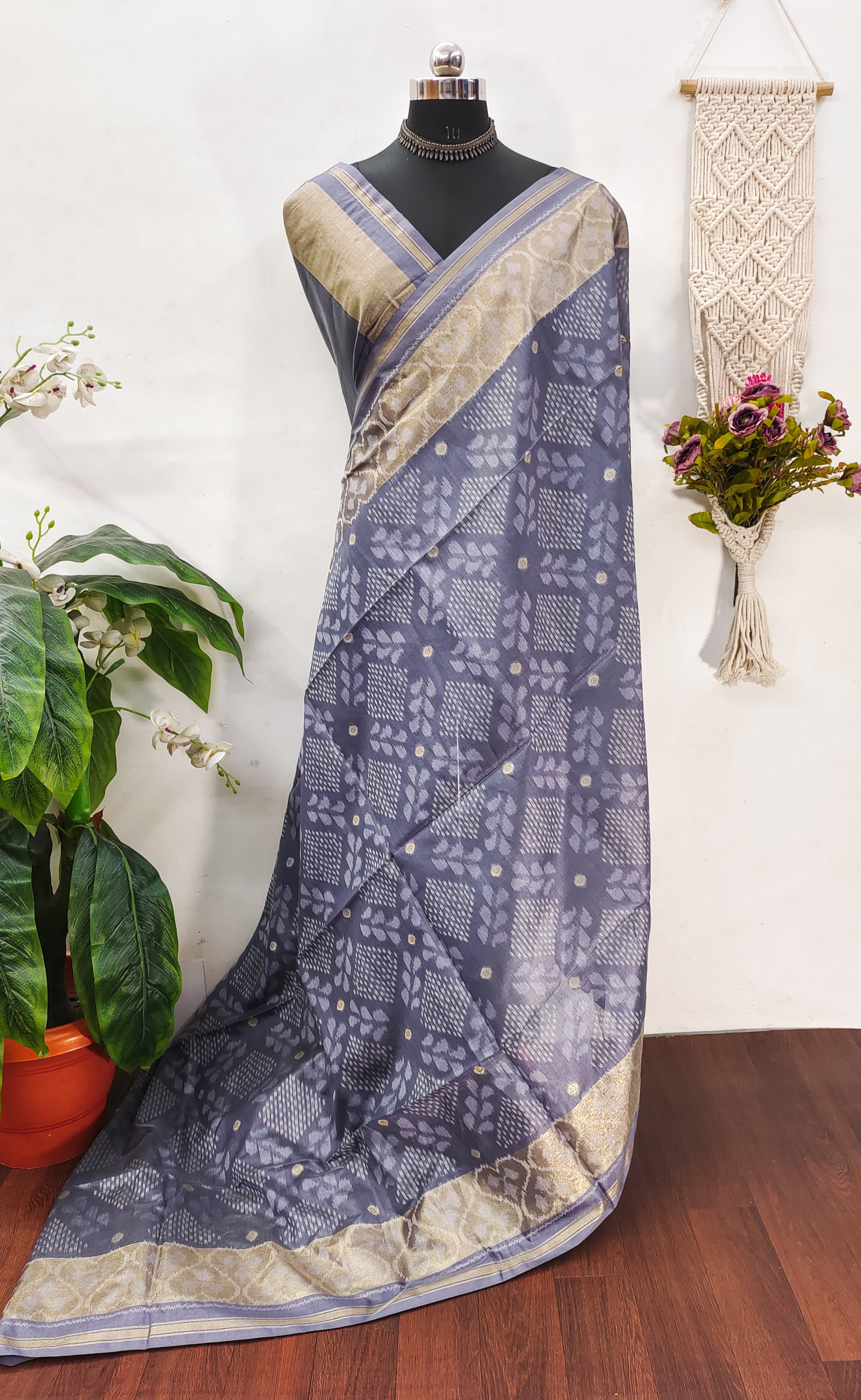 POCHAMPALI IKKAT SAREE
