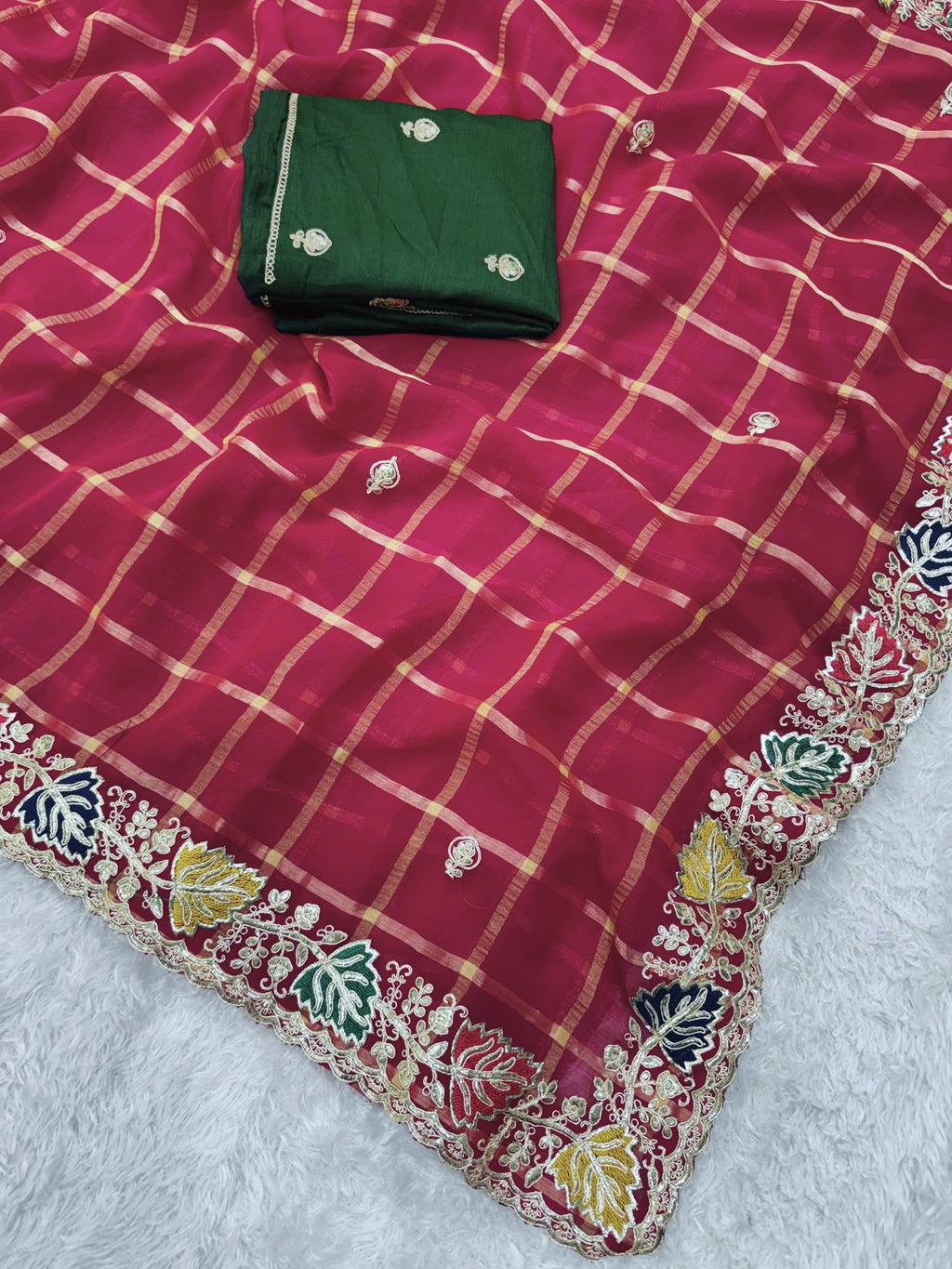 Sakhi Design Pure Chiffon Royalty Saree