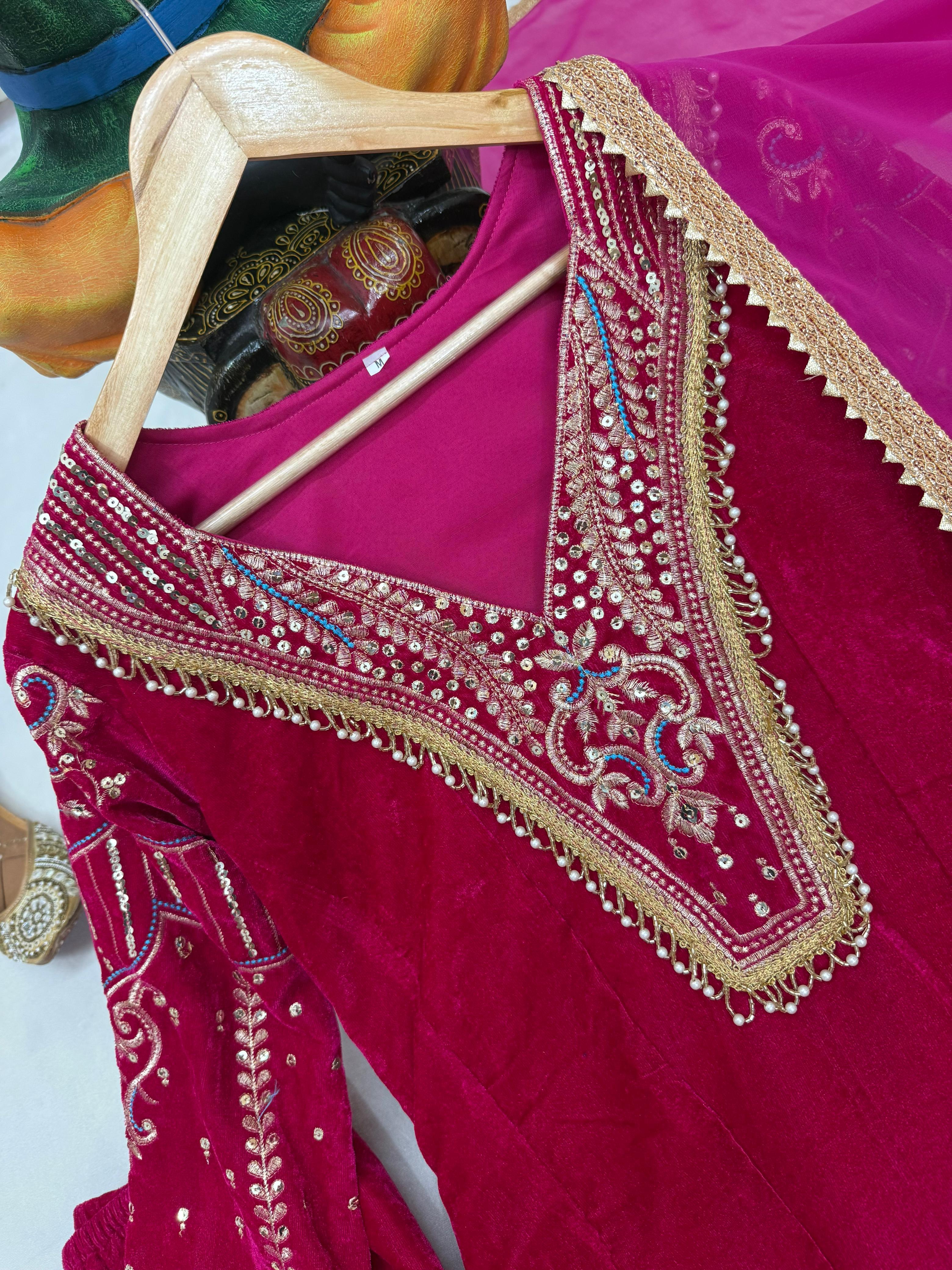 NEWLY PINK VELVET SUIT