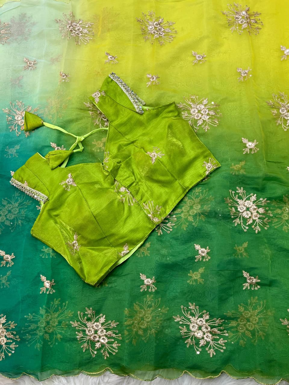 Teby Peding 2d Color Saree