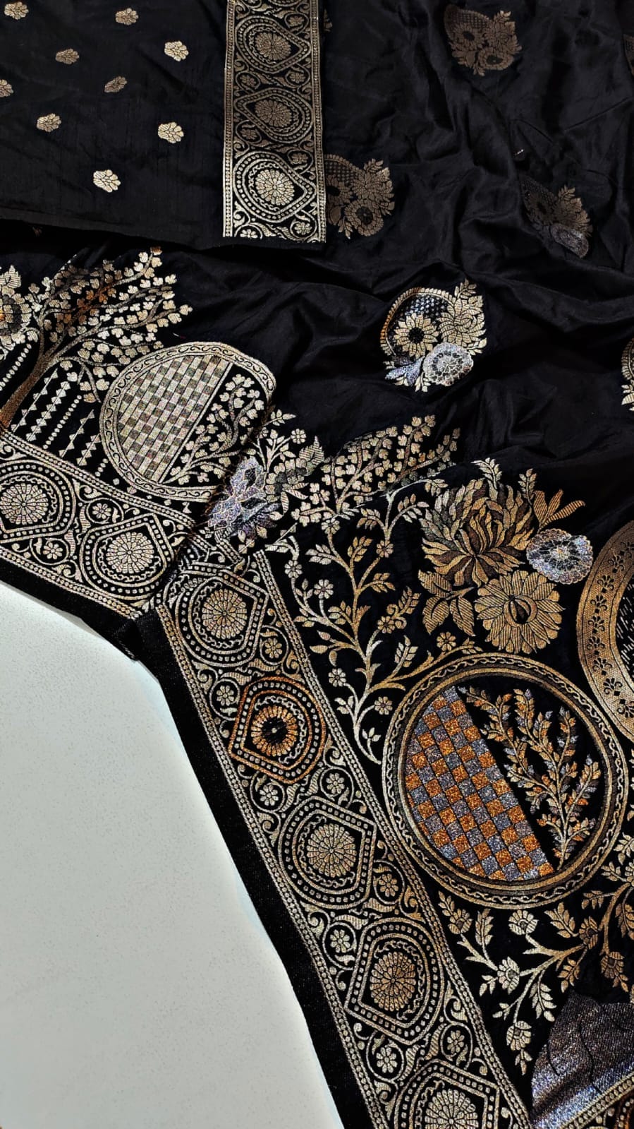 BANARASI KHADI GORGET