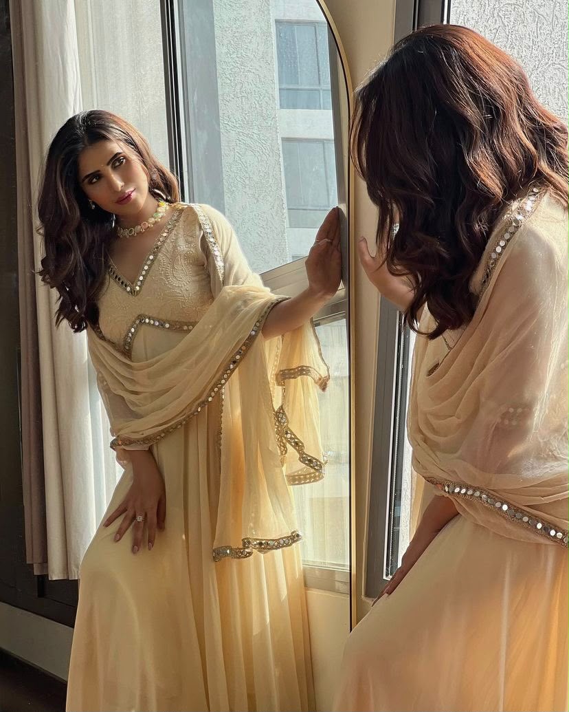 Party Wear Look Designer Gown