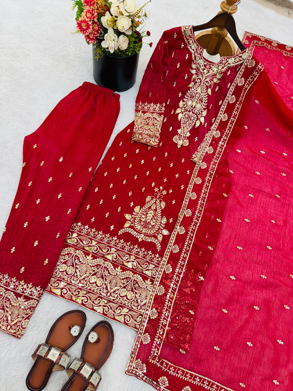 CRUNCHY SILK Sequence Work Suit