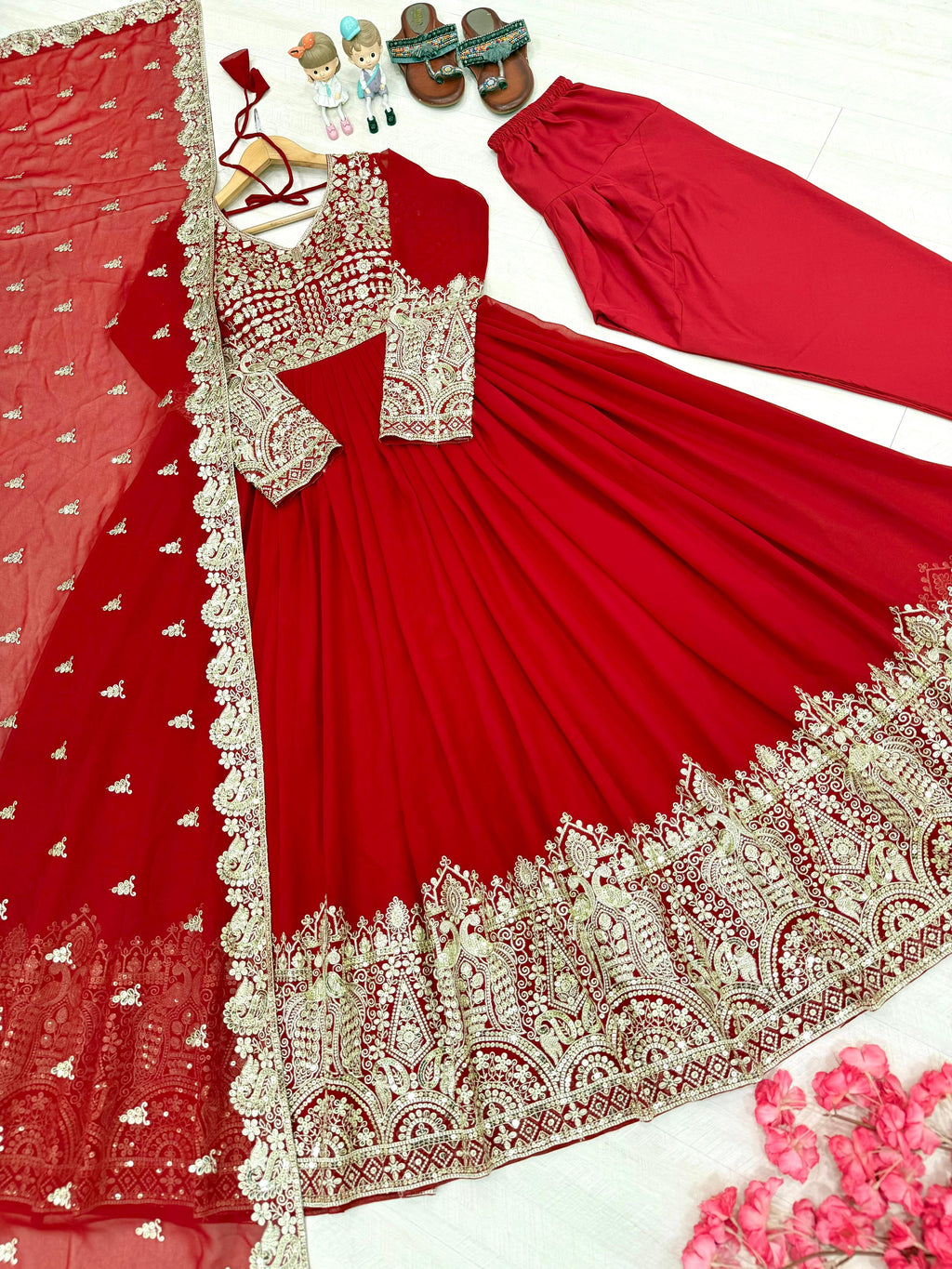 NEW PARTY LOOK GOWN