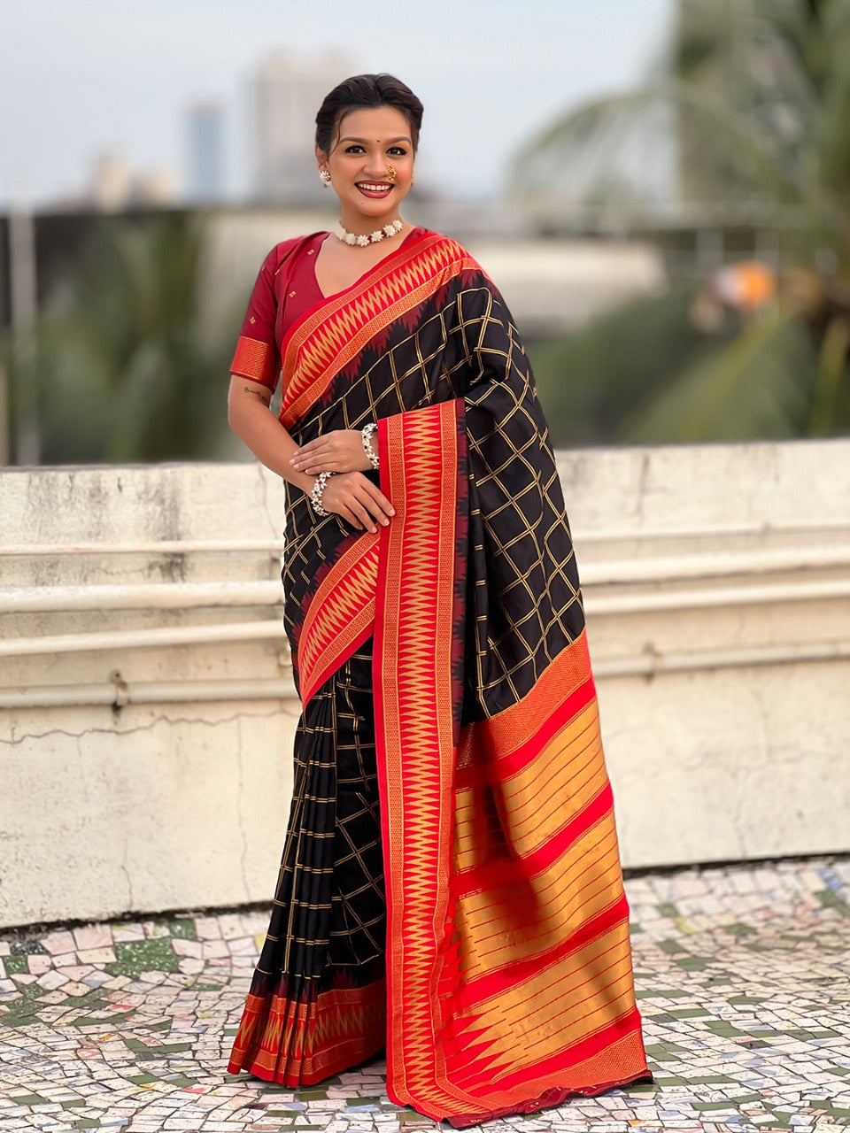 Silk Saree With Gold Zari Traditional Pallu Saree