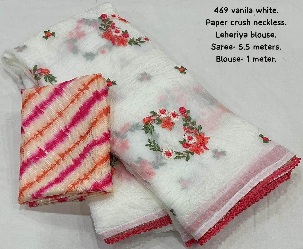 Crush saree with floral necklace embroidere