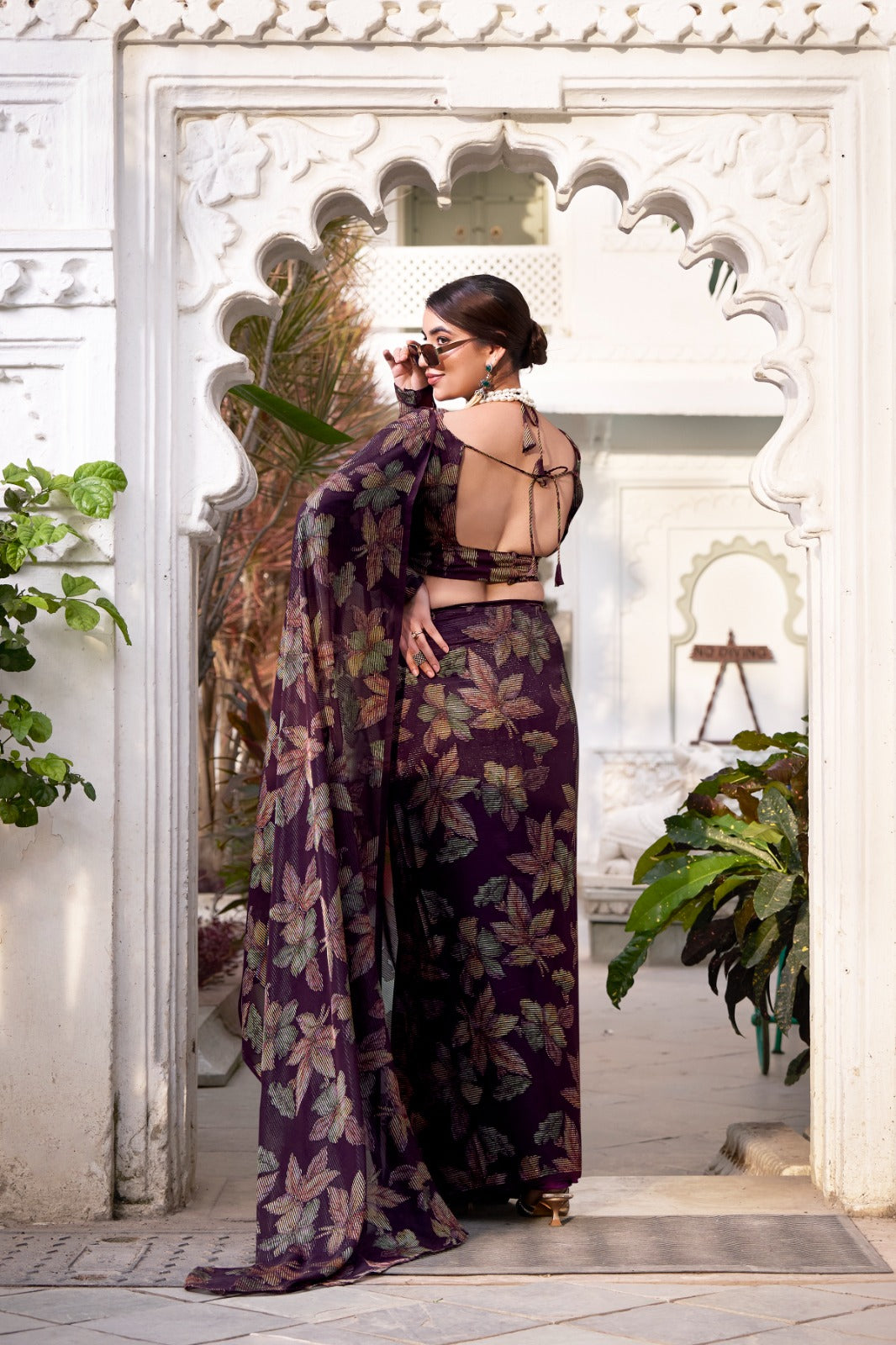FLORAL LUREX BRASSO SAREE👗