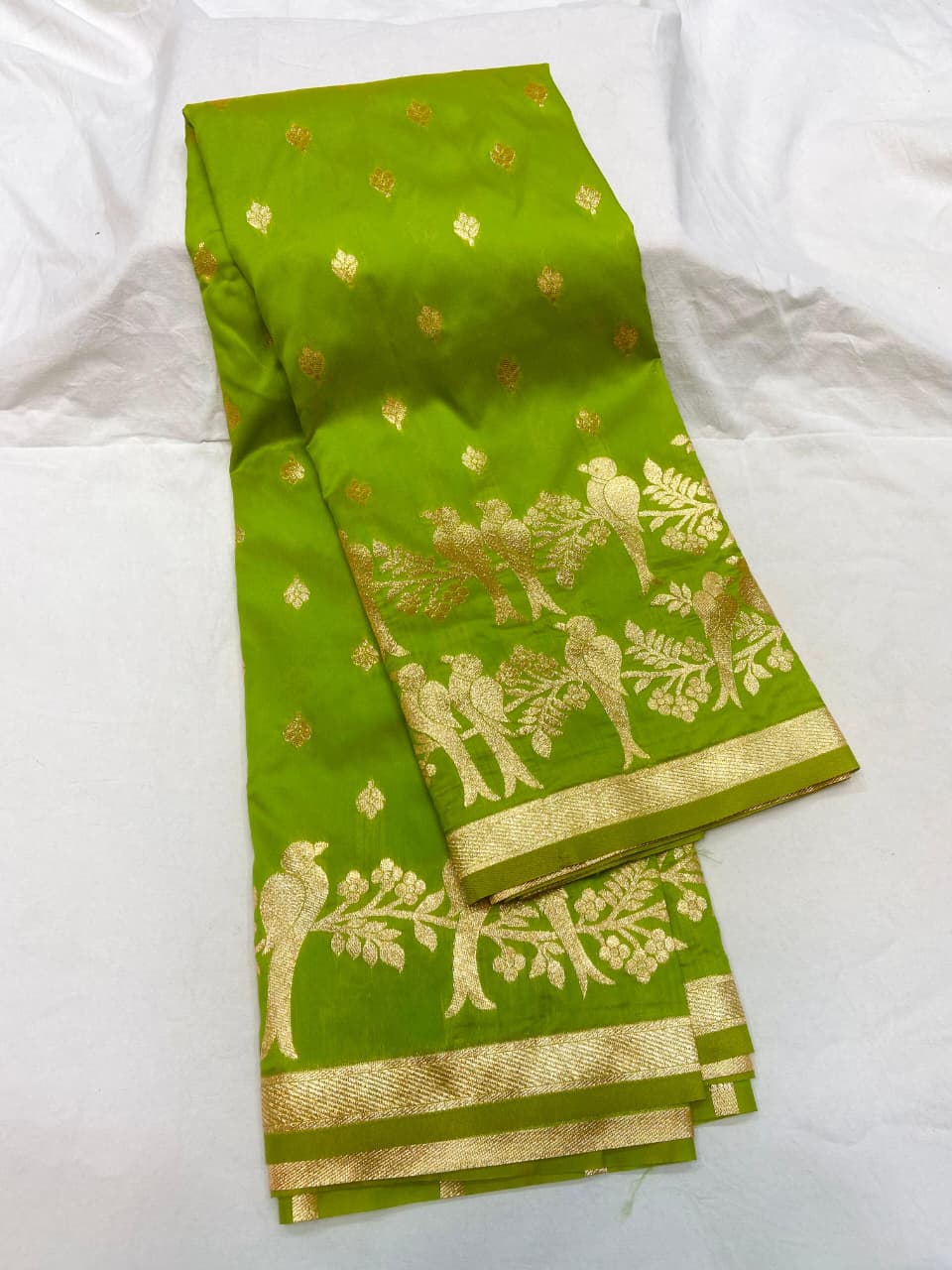 Soft Banarasi Silk Saree Couple Parrot Desgin