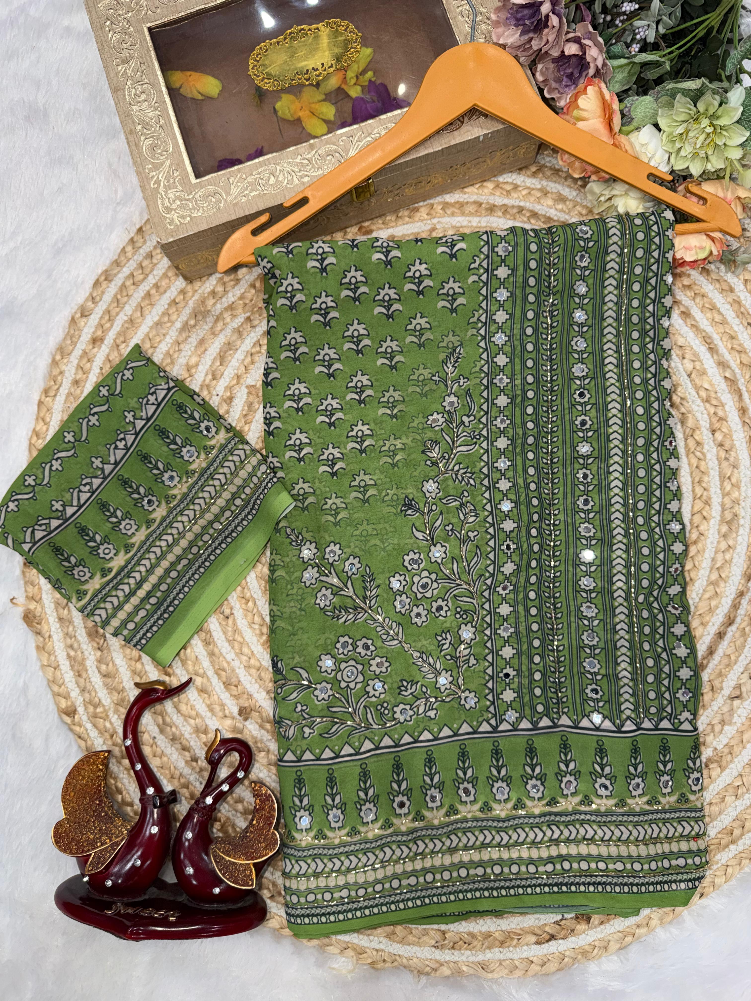 Bollywood sparkling Beauty Fox Georgette Saree