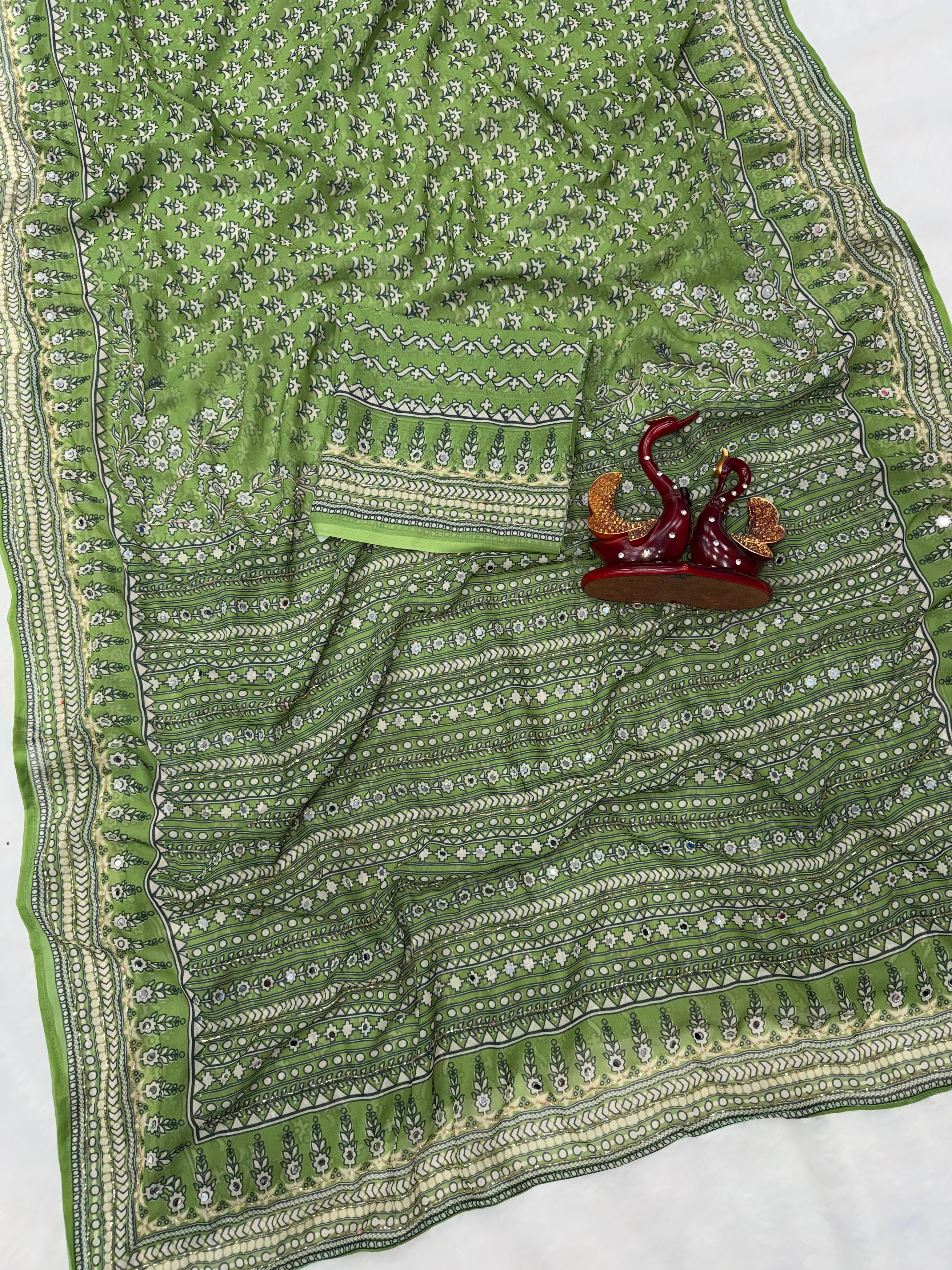 Bollywood sparkling Beauty Fox Georgette Saree