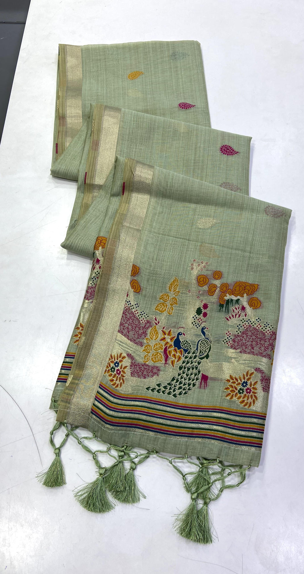 Munga Cotton Saree with Weaving Design