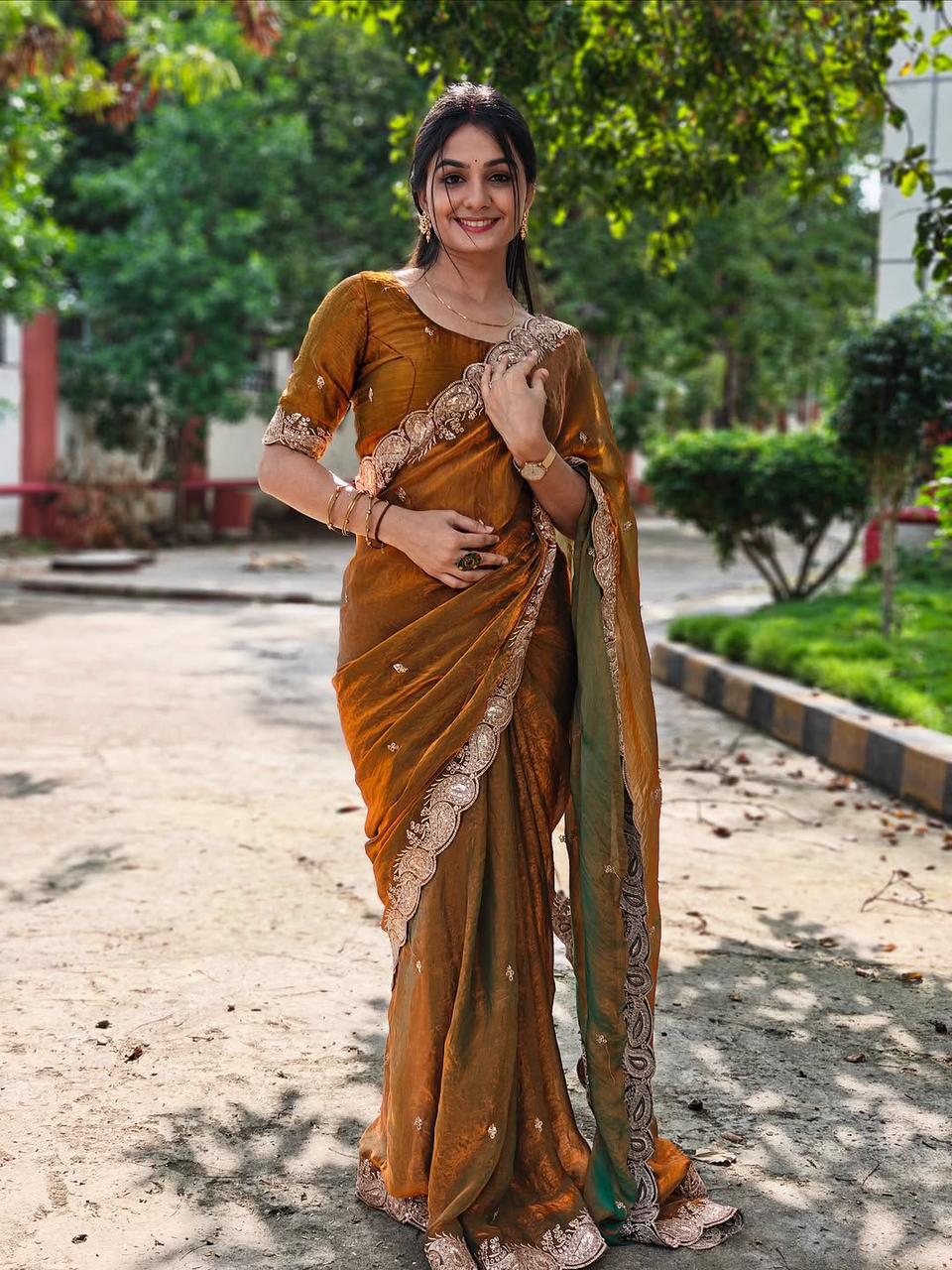 Shaded Fendy Chiffon Saree