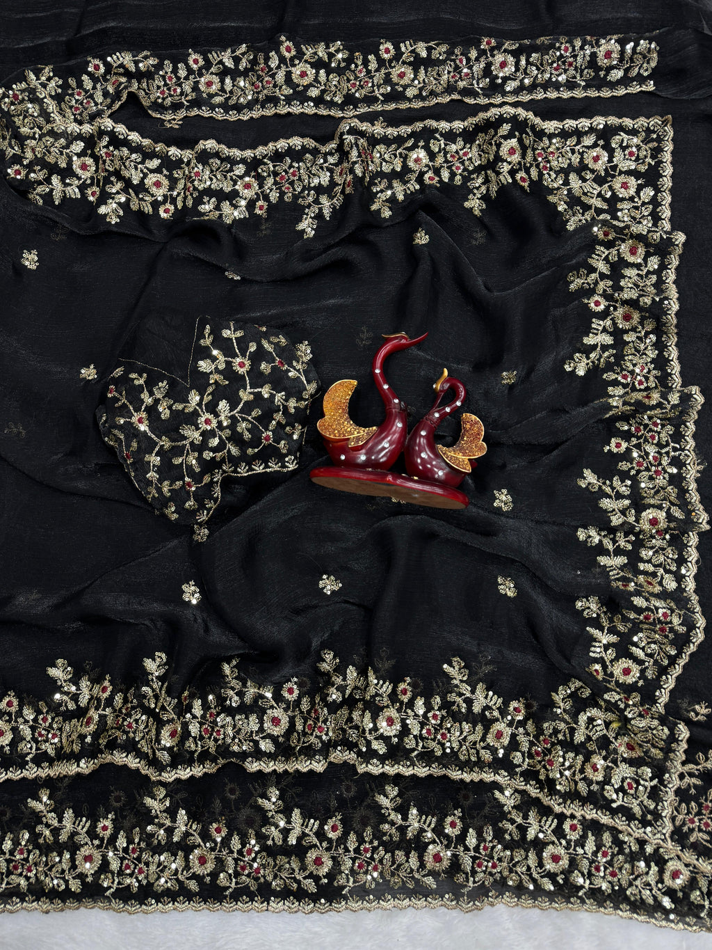 Frendy Chiffon Beautiful Sequence Saree Multicolore